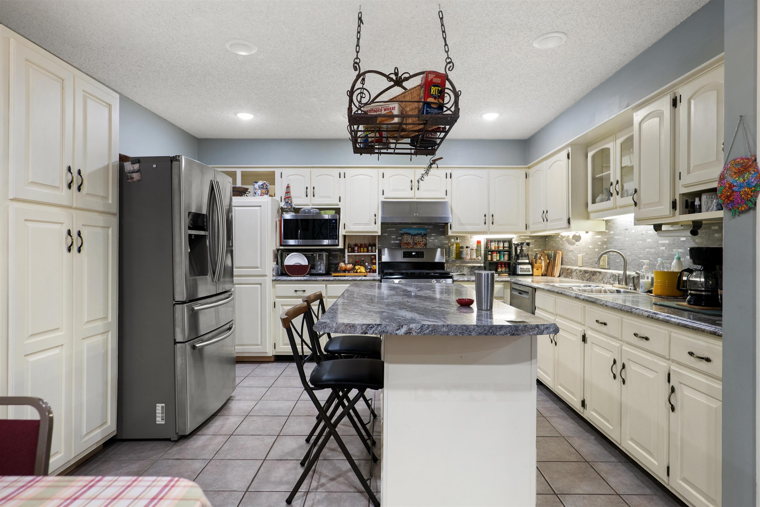 BLUFF VIEW ADDN - Residential