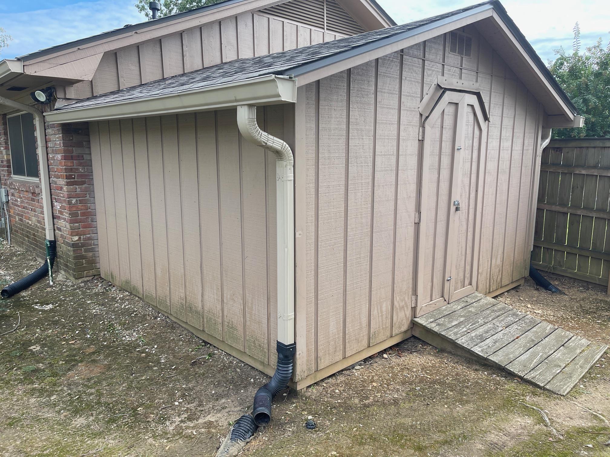 COLONY WEST - Residential