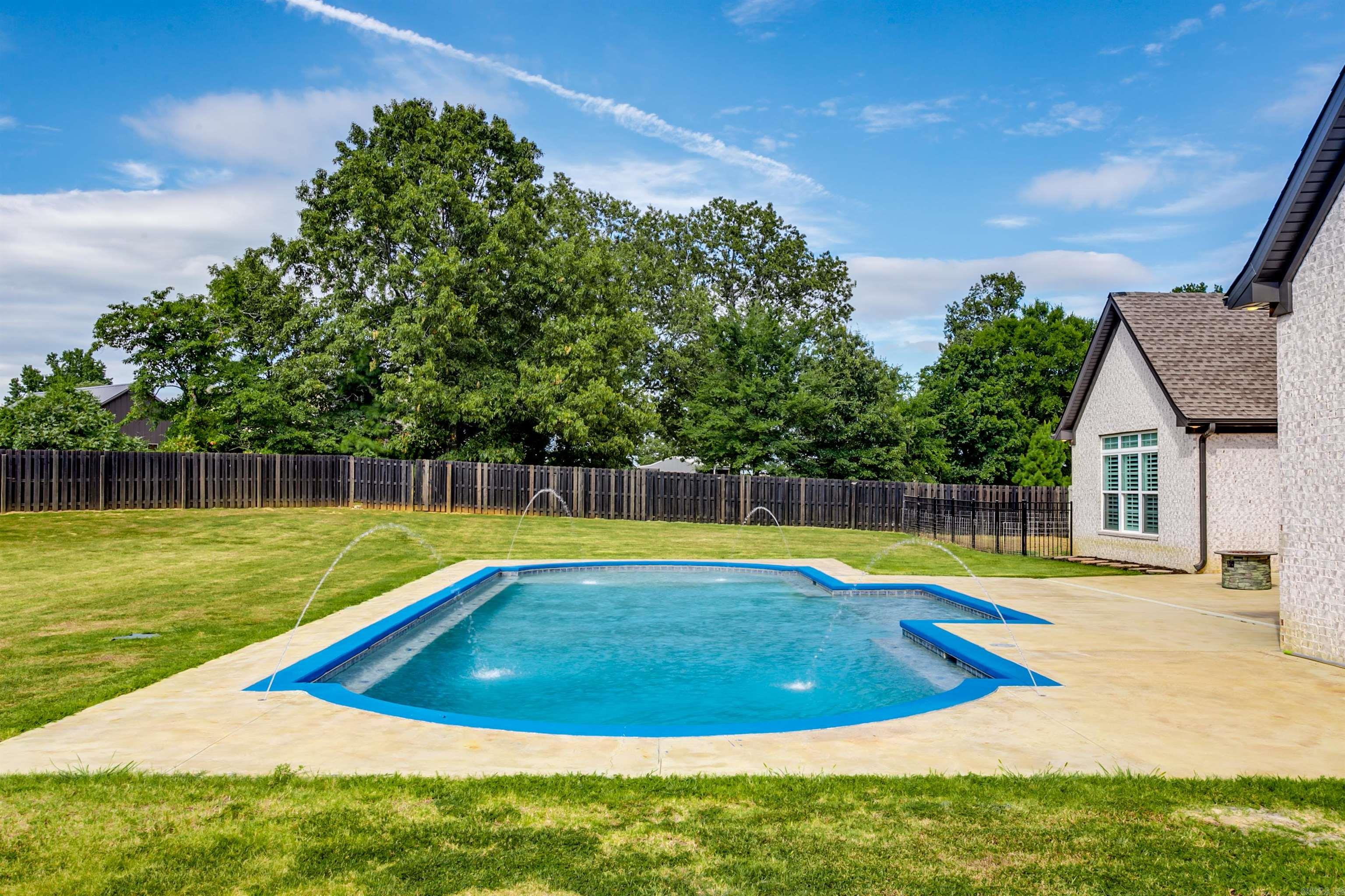 TERRA HILLS - Residential