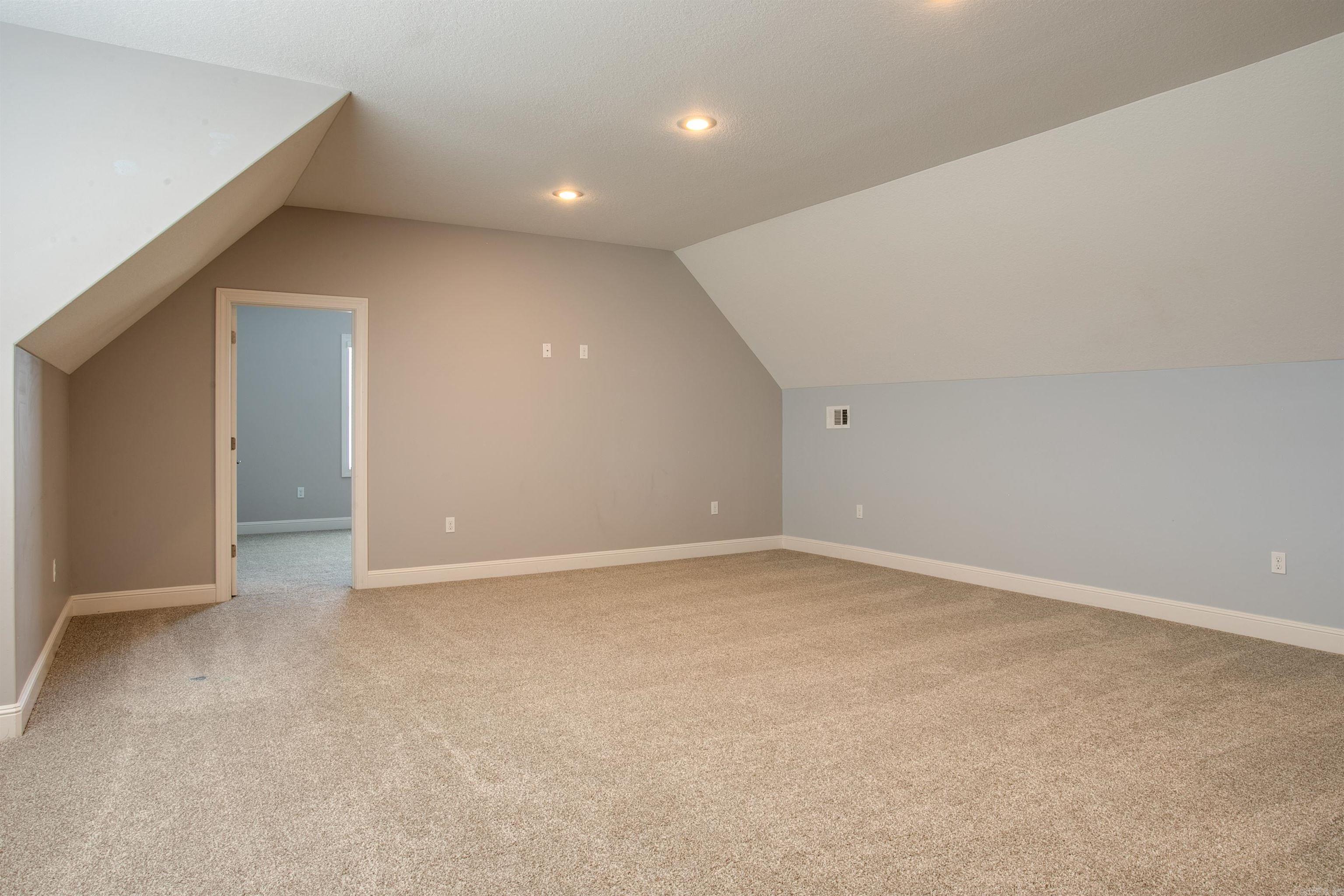 TERRA HILLS - Residential