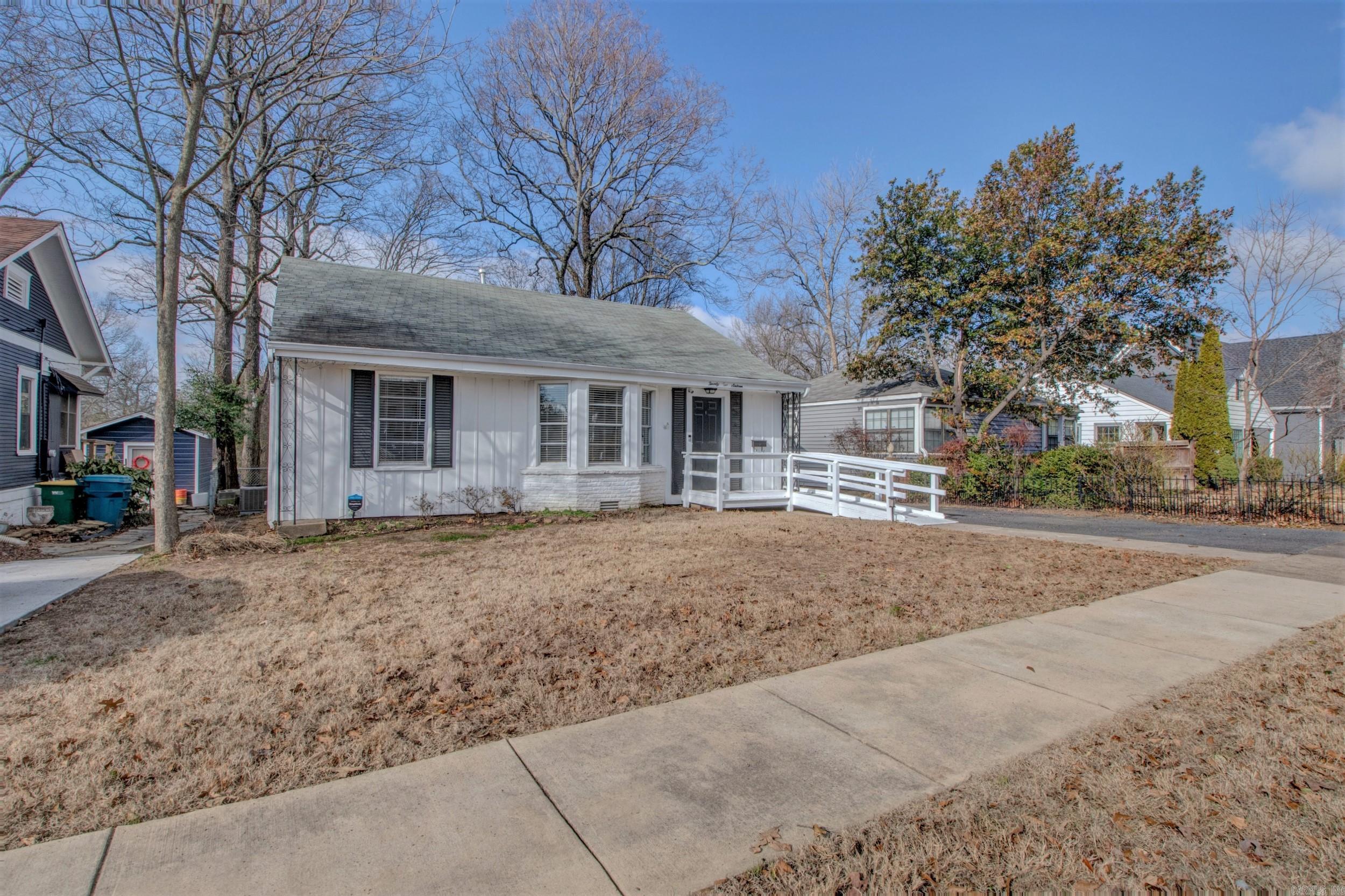 Altheimer - Residential Lease