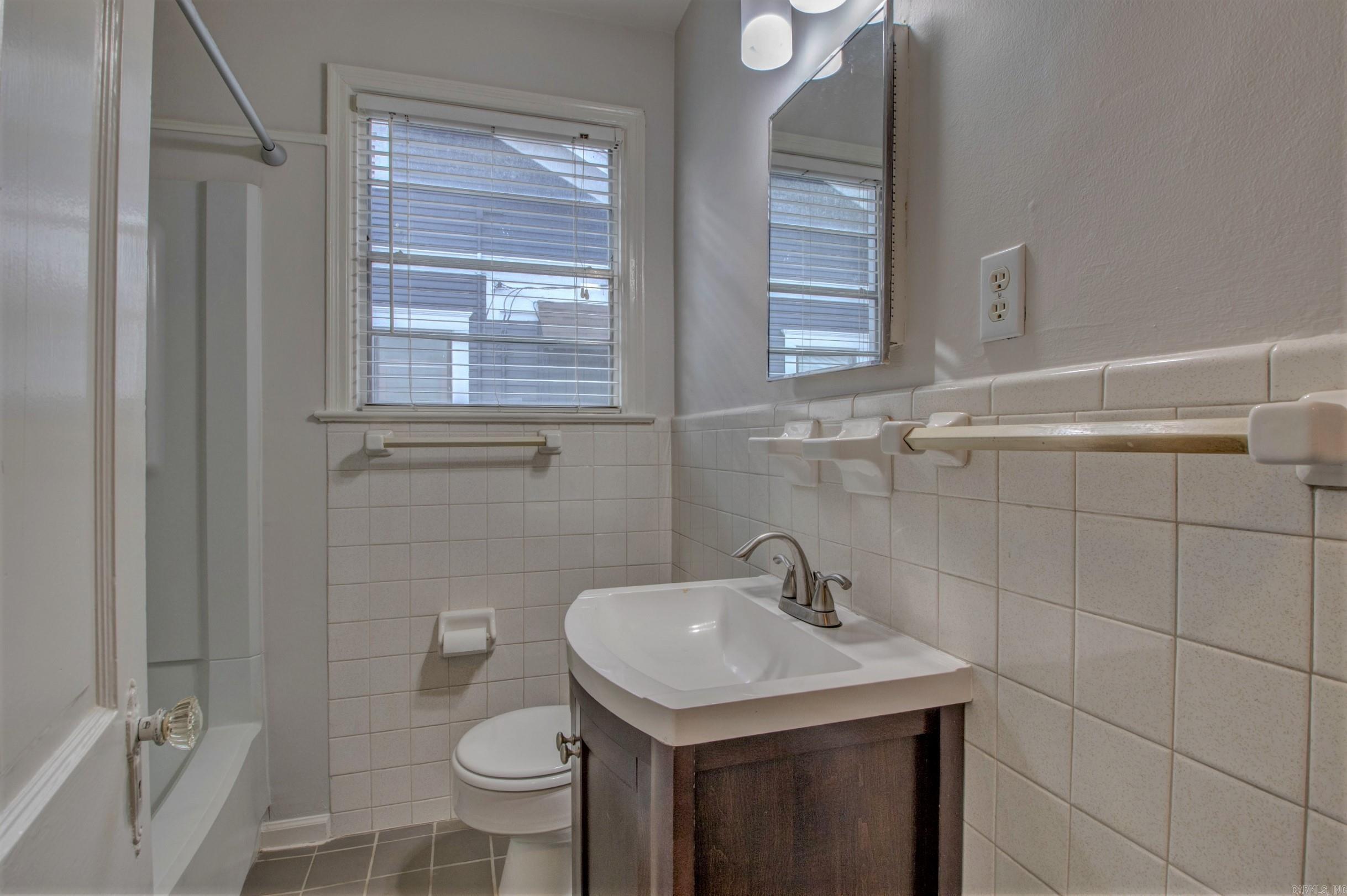 Altheimer - Residential Lease