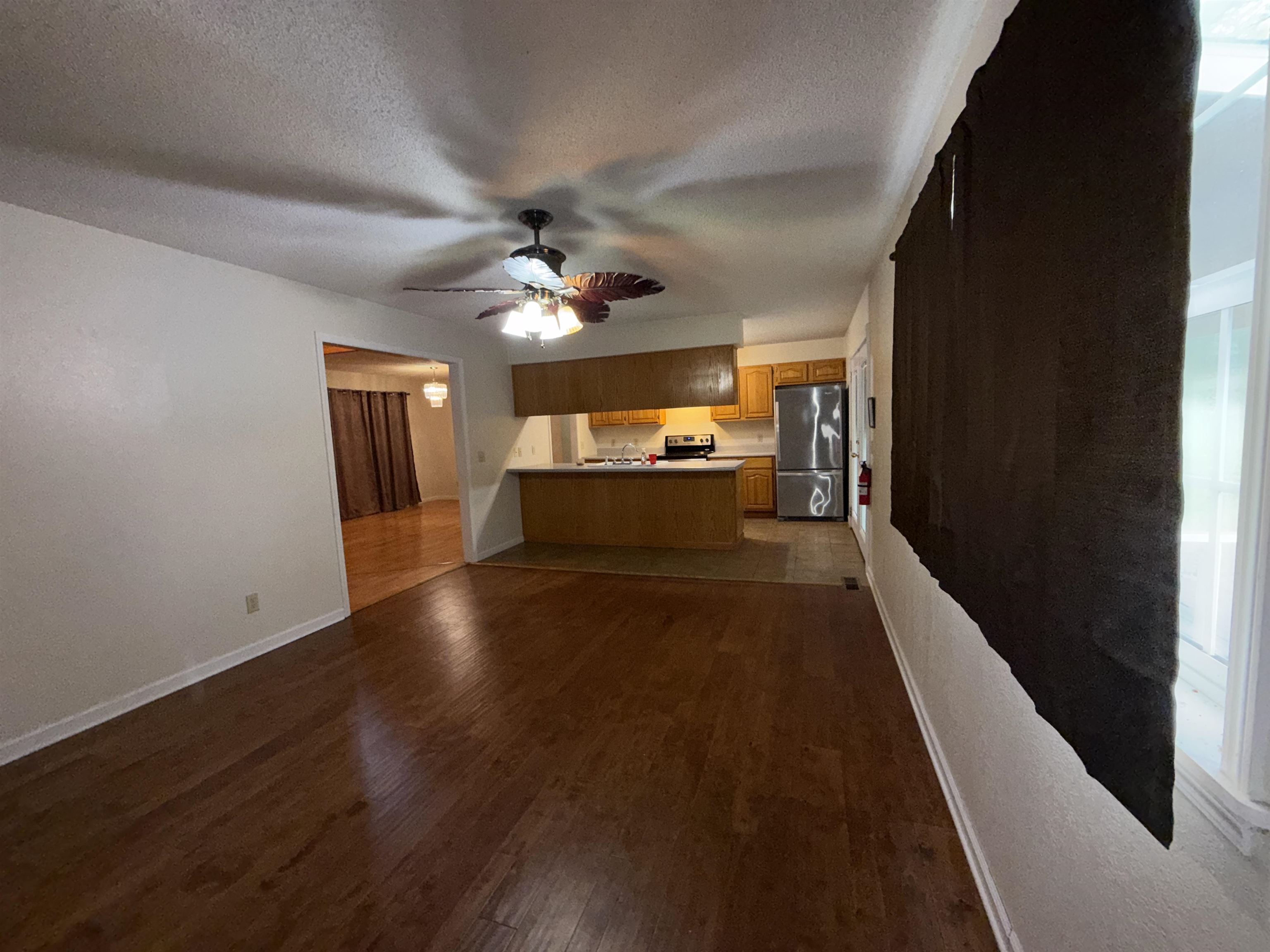 ASHLEY WOODS - Residential