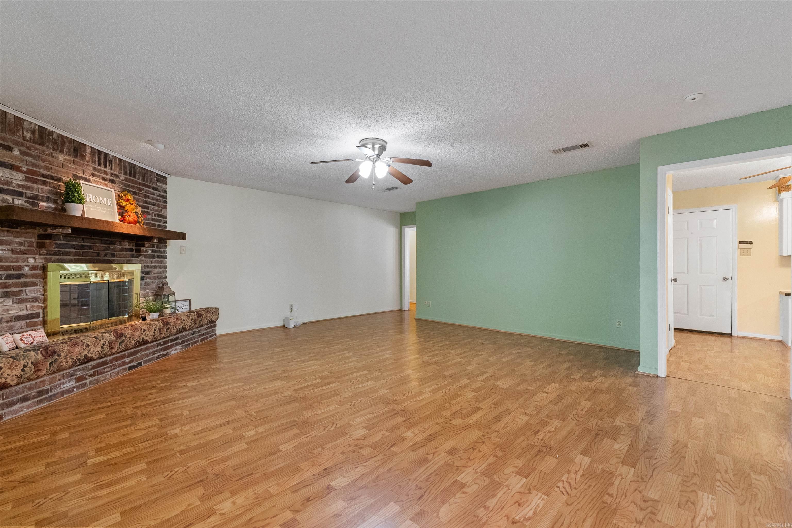 SHERWOOD ACRES - Residential