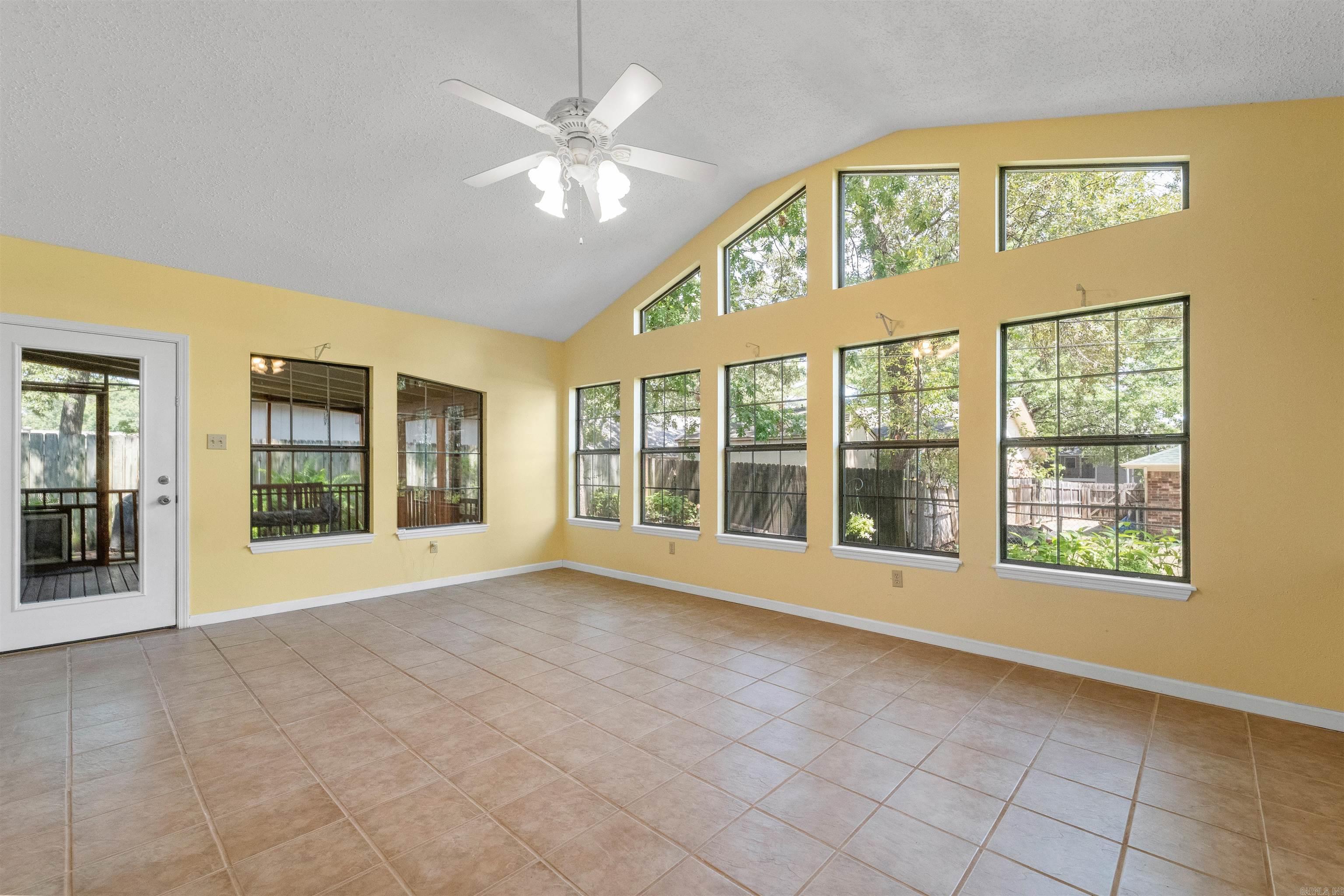 SHERWOOD ACRES - Residential