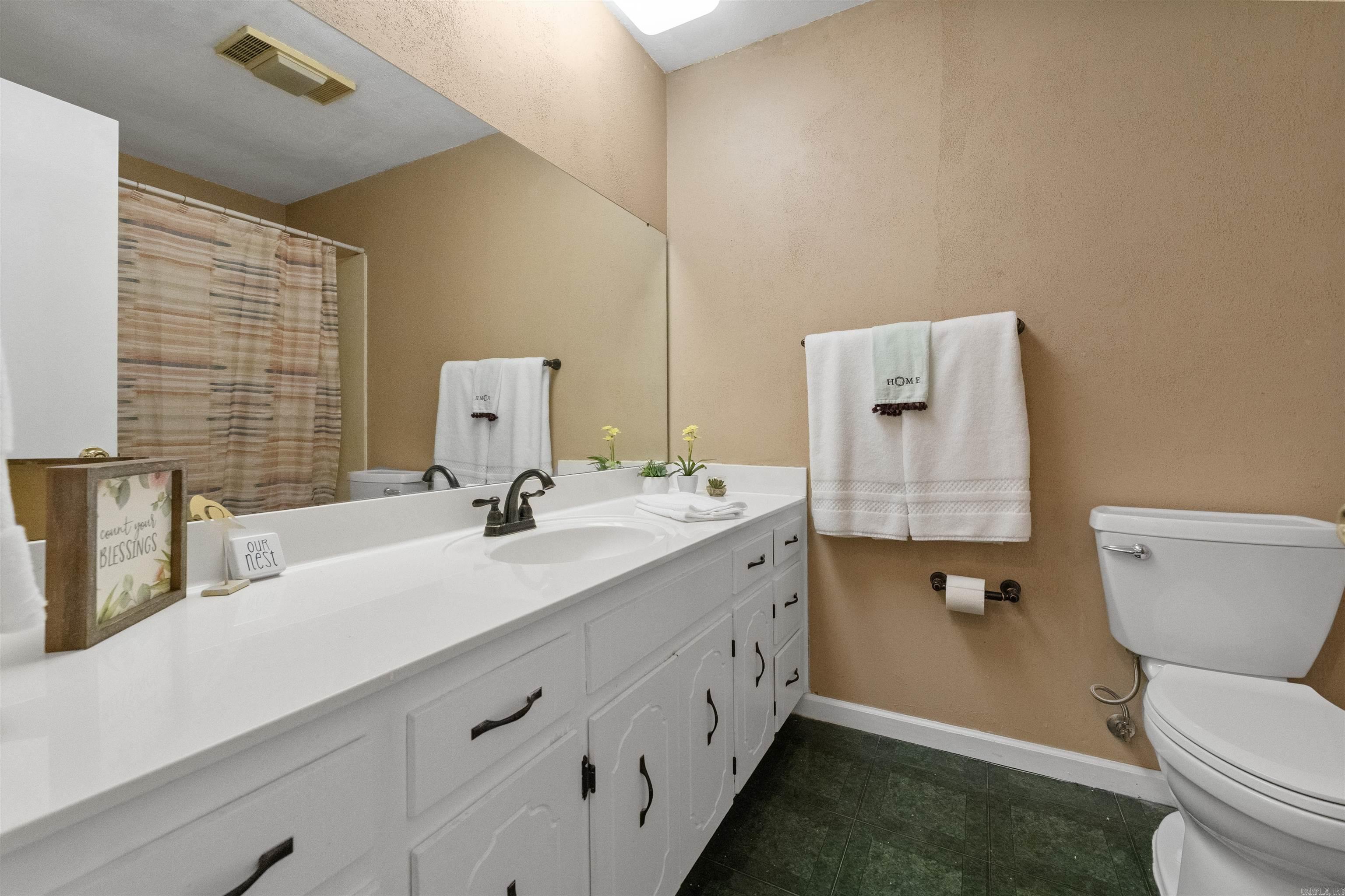 SHERWOOD ACRES - Residential