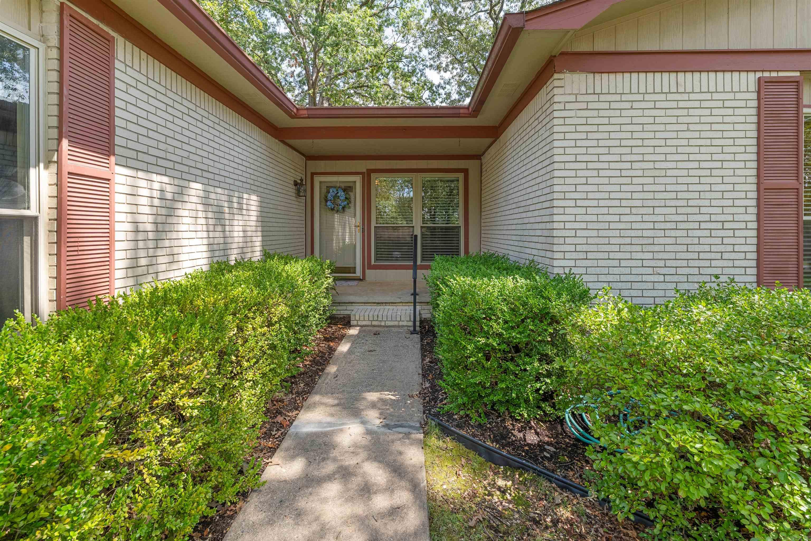 SHERWOOD ACRES - Residential