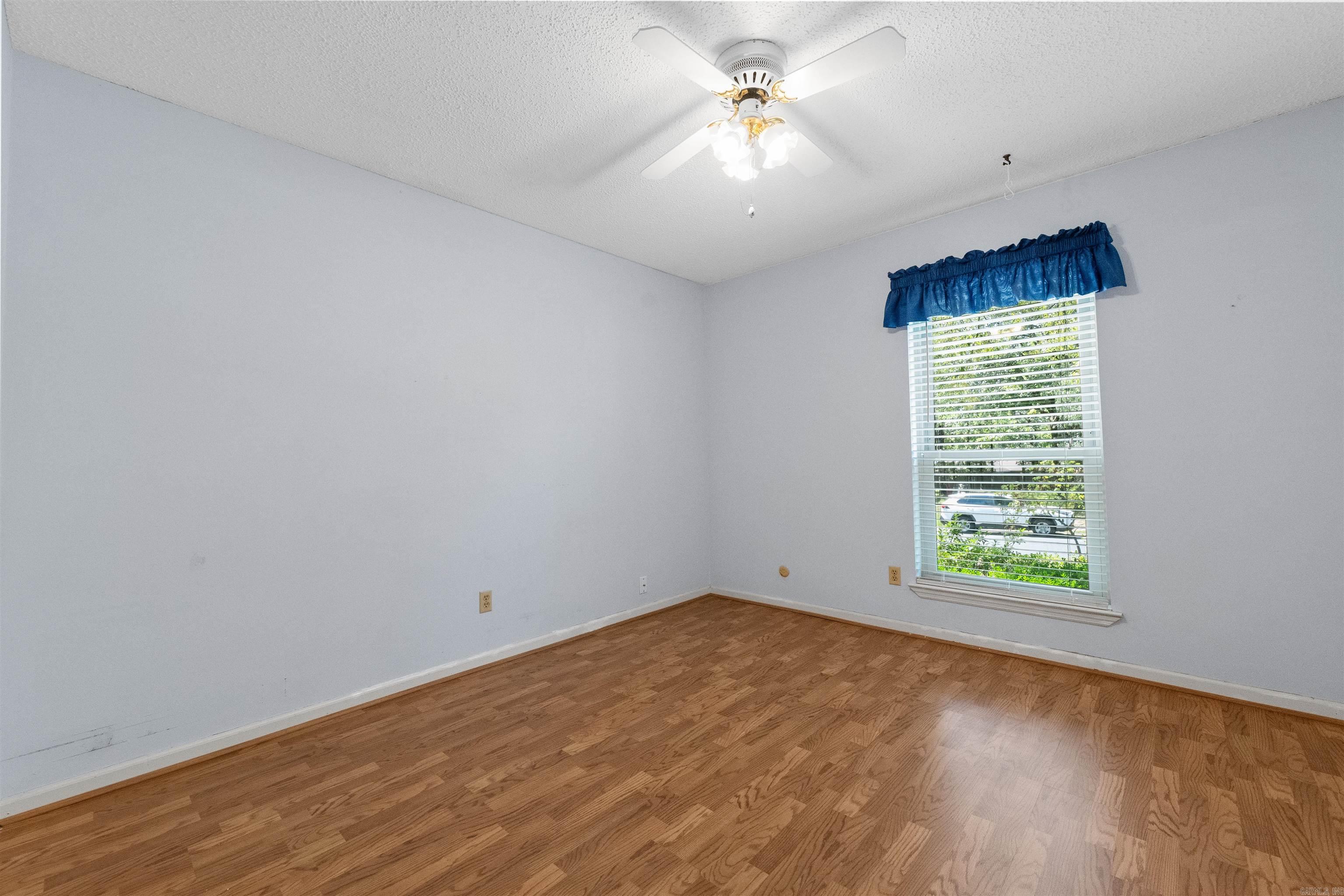 SHERWOOD ACRES - Residential