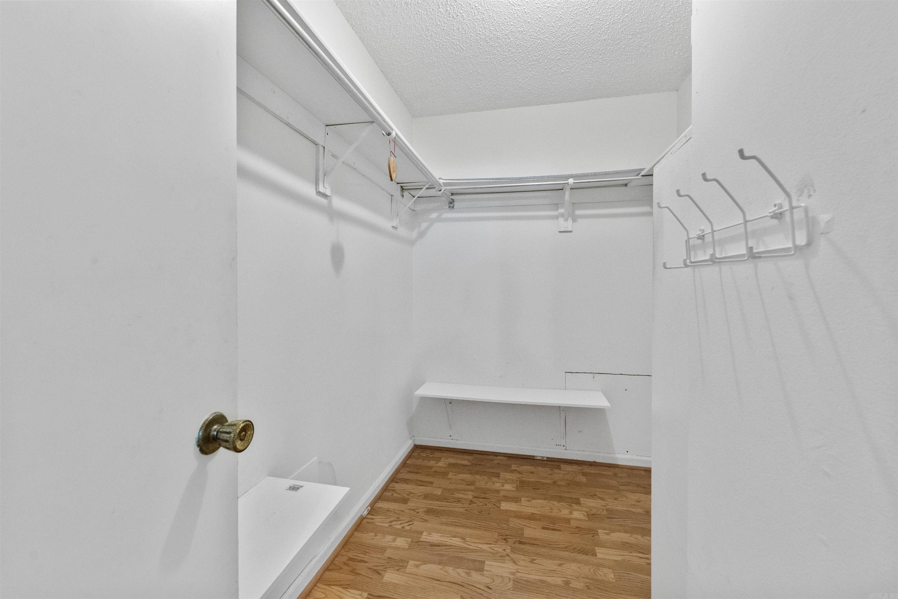 SHERWOOD ACRES - Residential