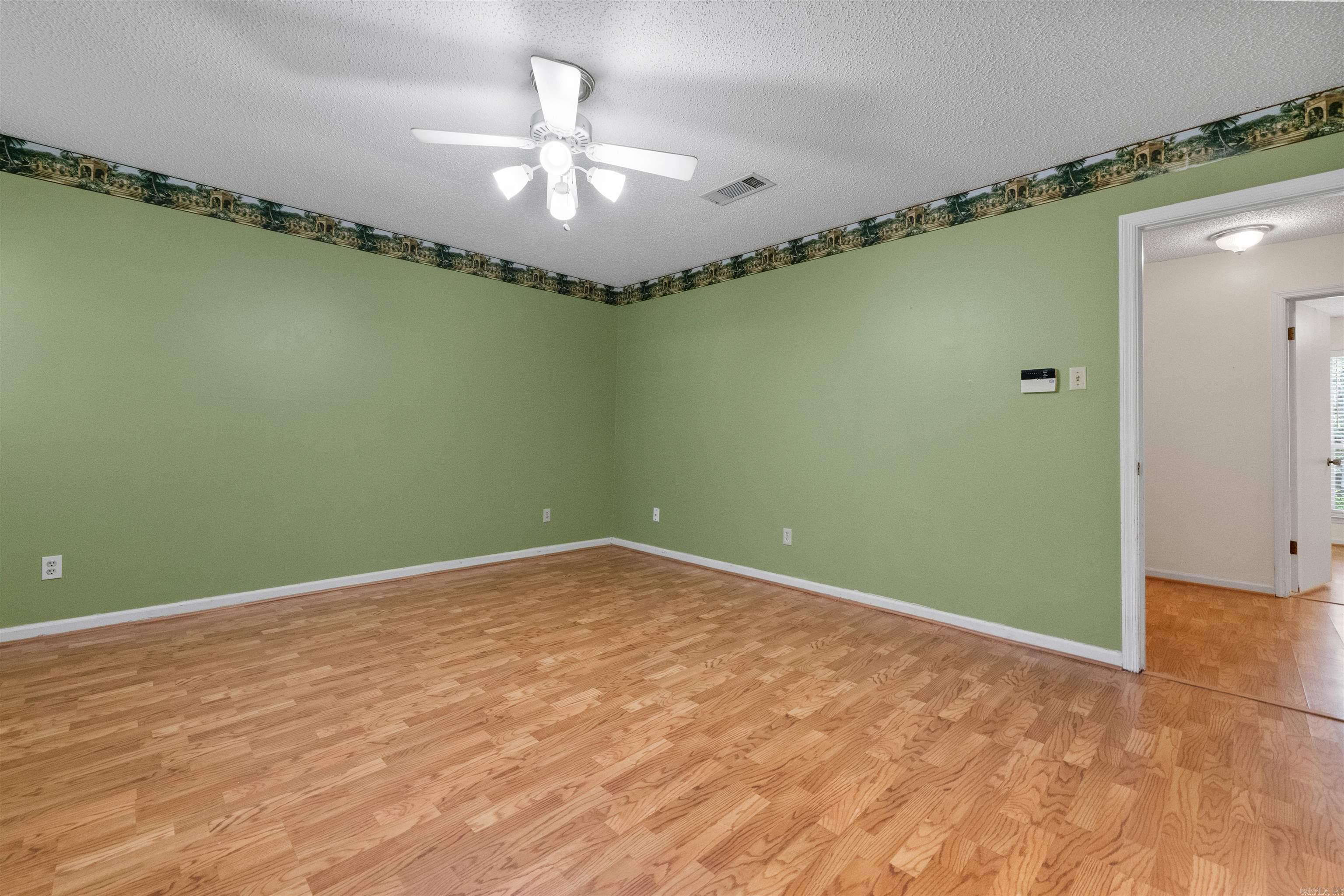 SHERWOOD ACRES - Residential