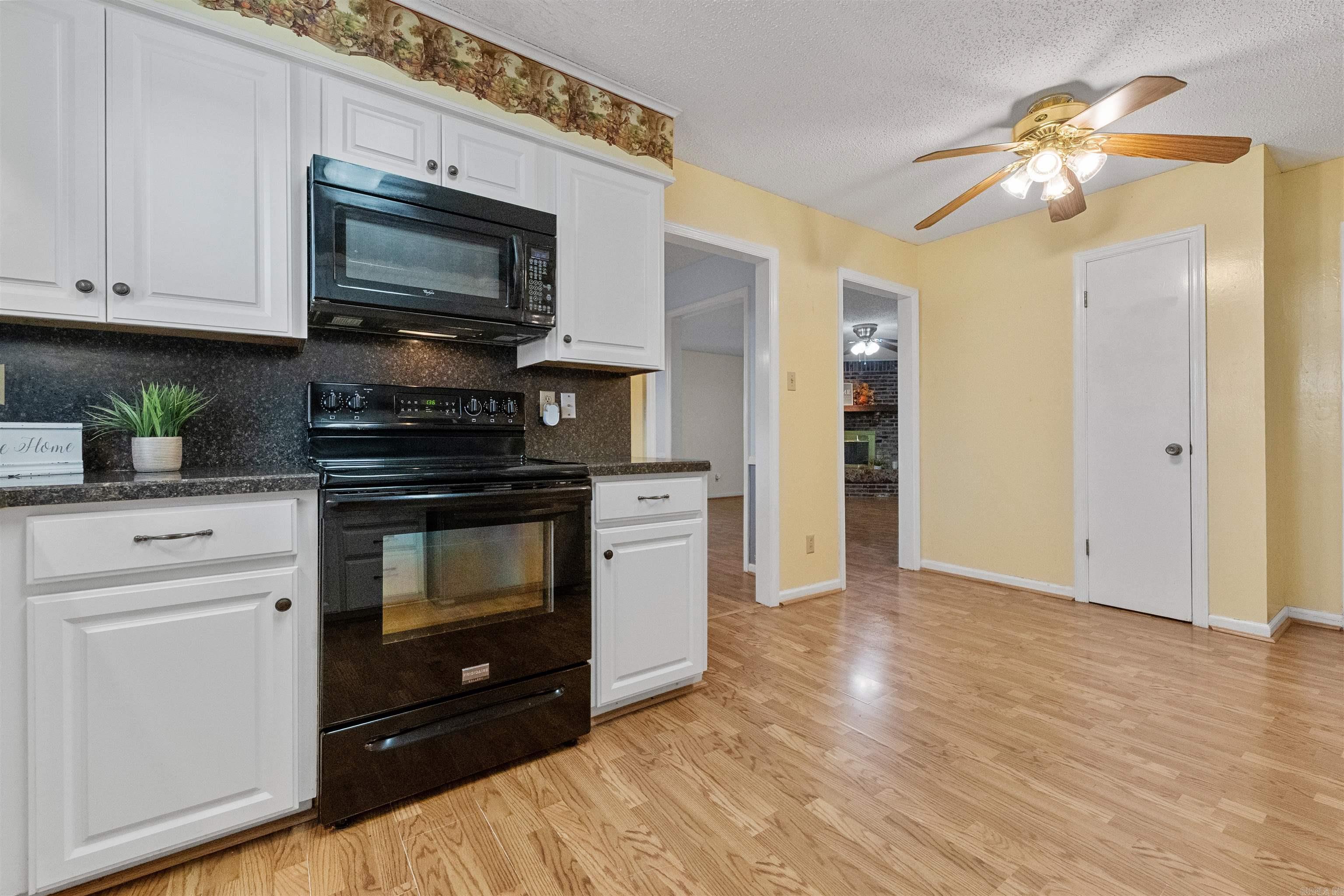 SHERWOOD ACRES - Residential