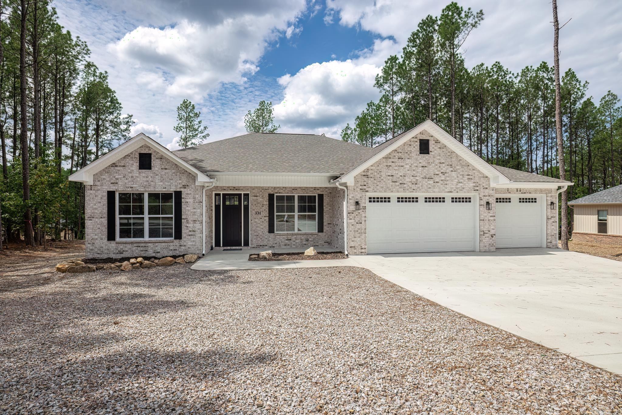 ALTA VISTA - Residential