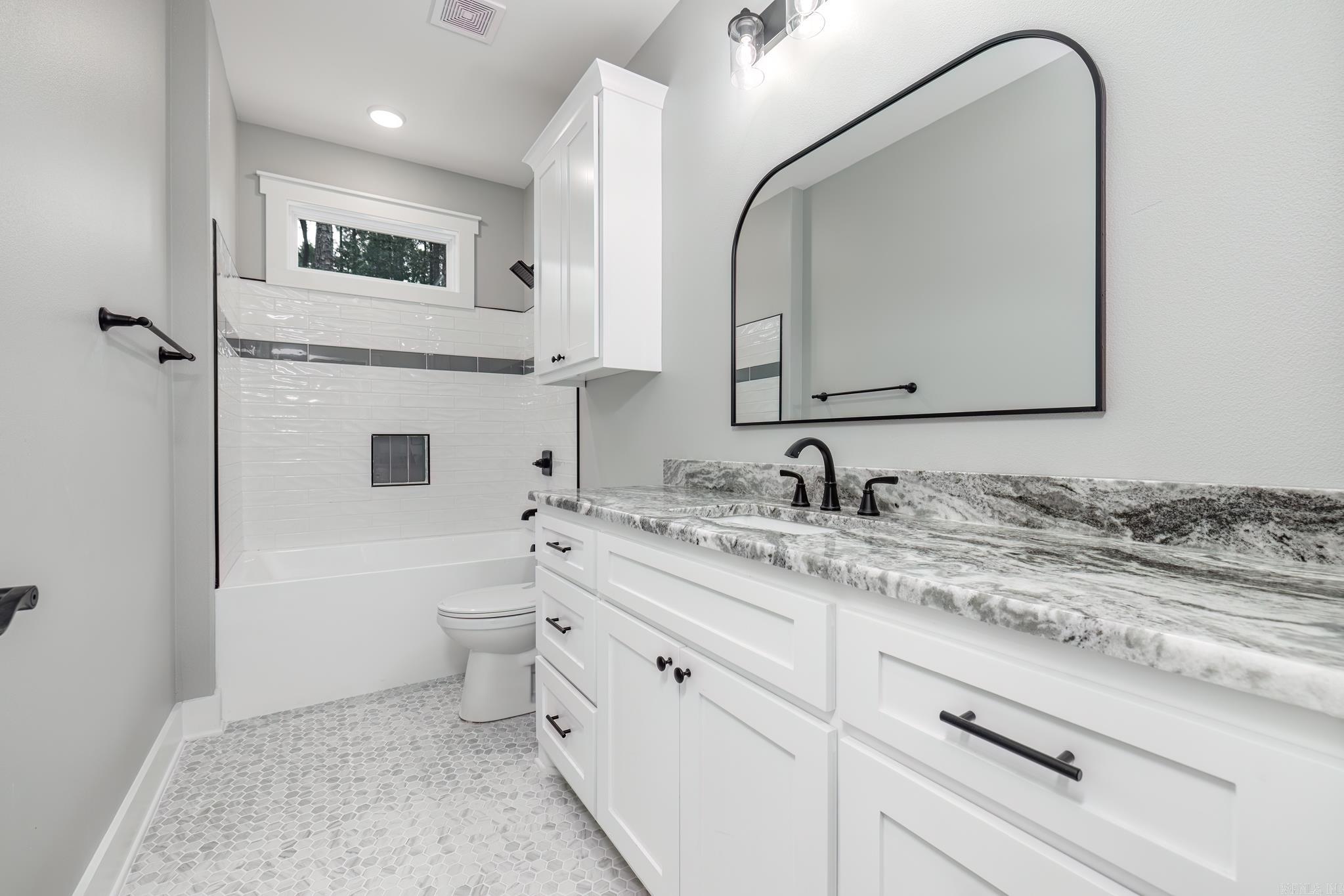 ALTA VISTA - Residential