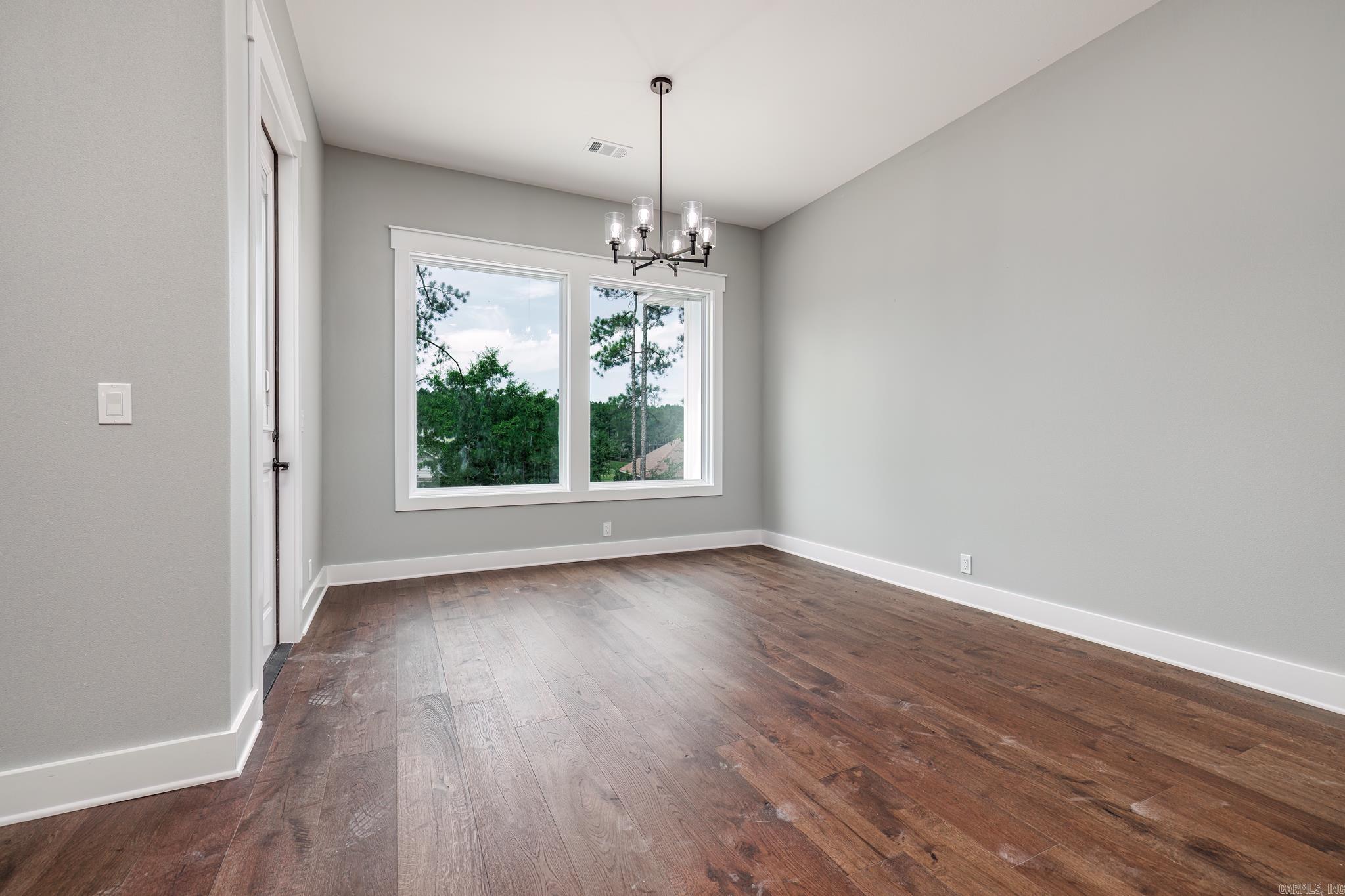 ALTA VISTA - Residential