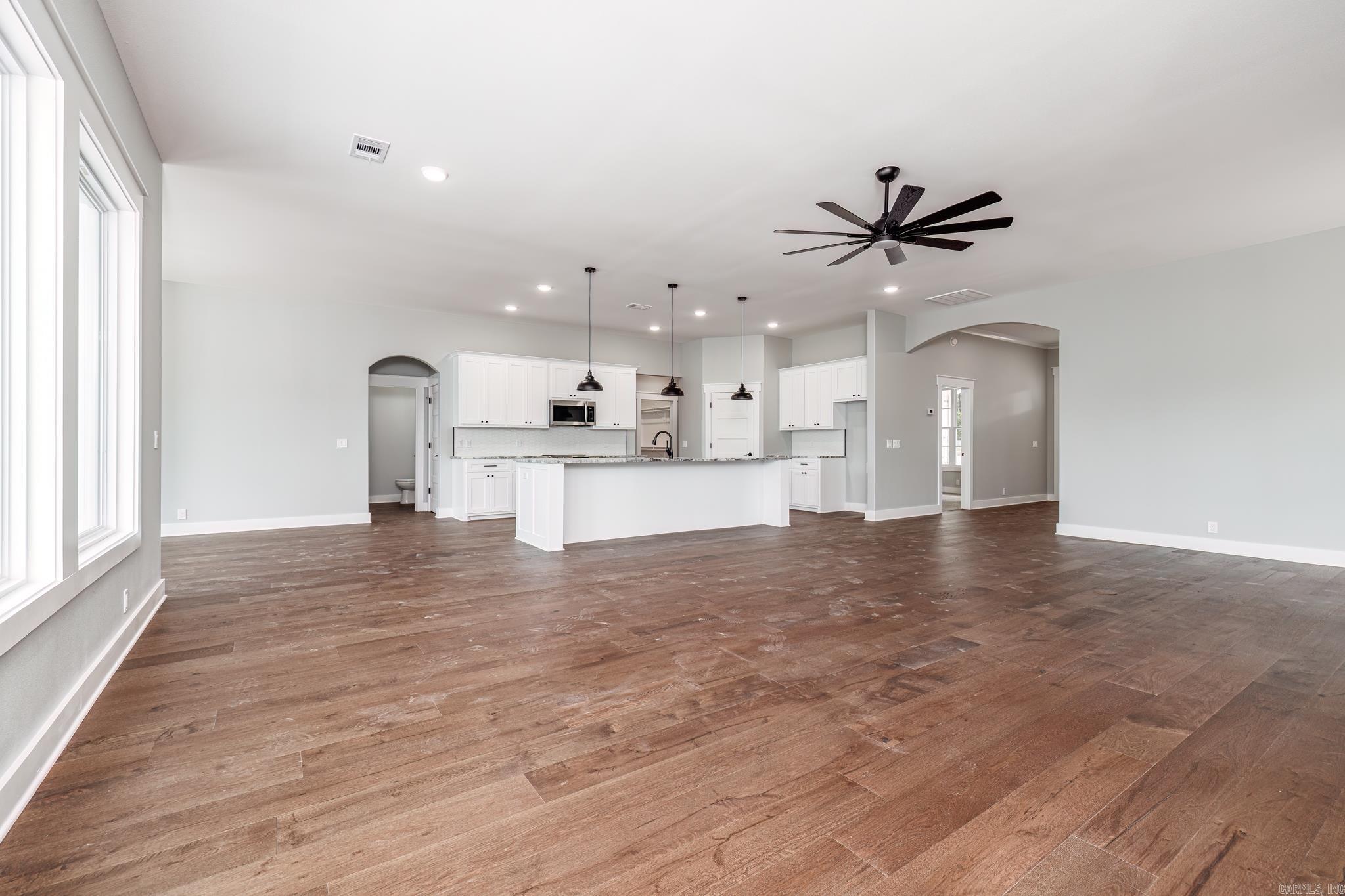 ALTA VISTA - Residential