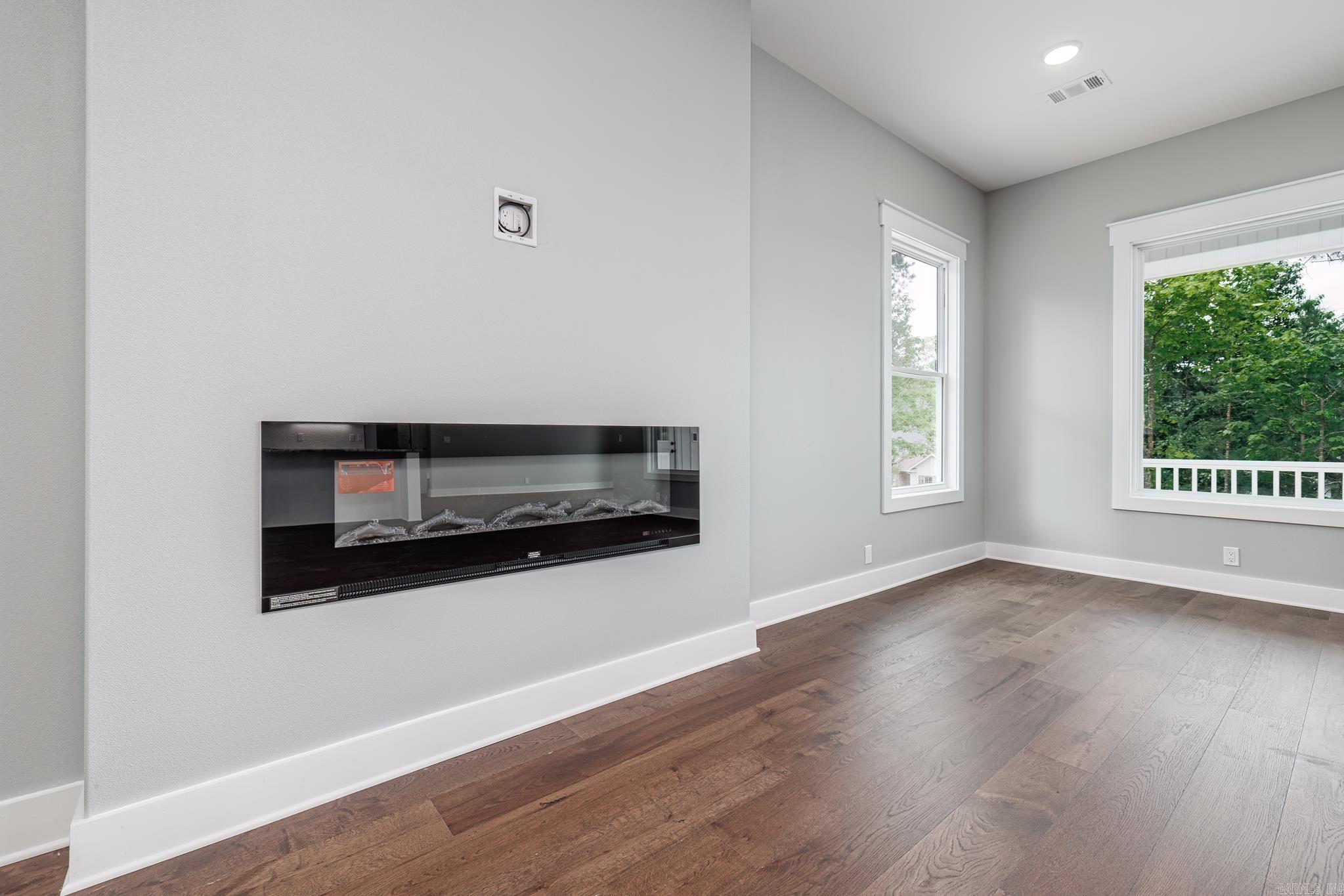 ALTA VISTA - Residential