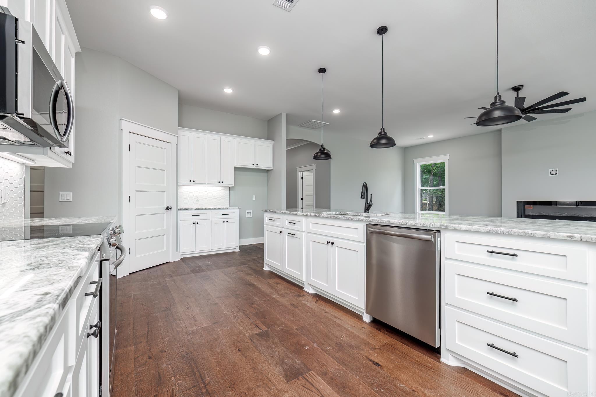 ALTA VISTA - Residential