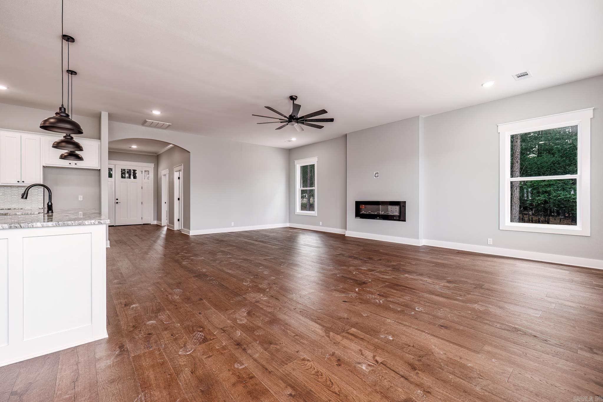 ALTA VISTA - Residential