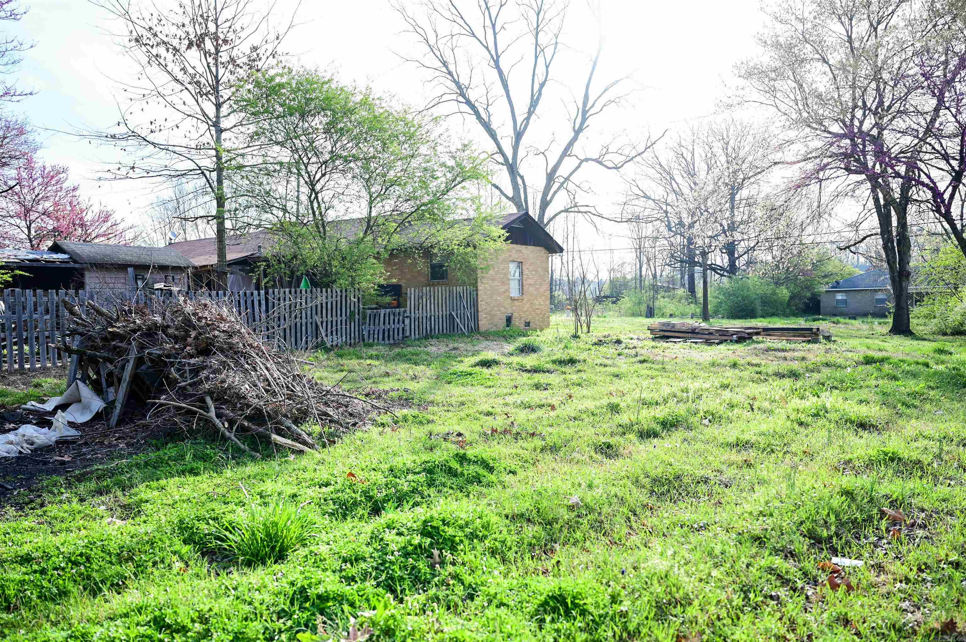 Lawson - Commercial Sale