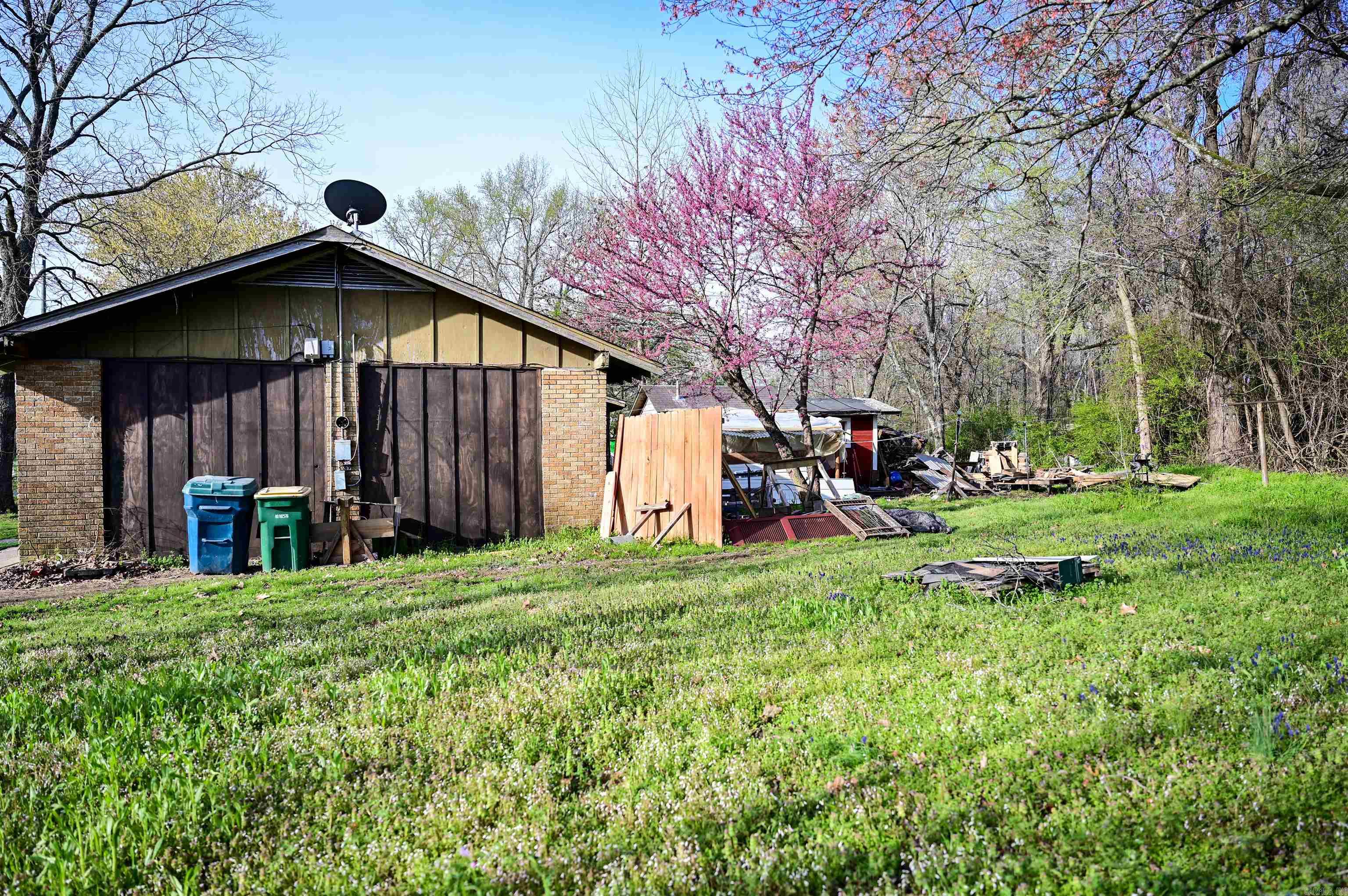 Lawson - Commercial Sale