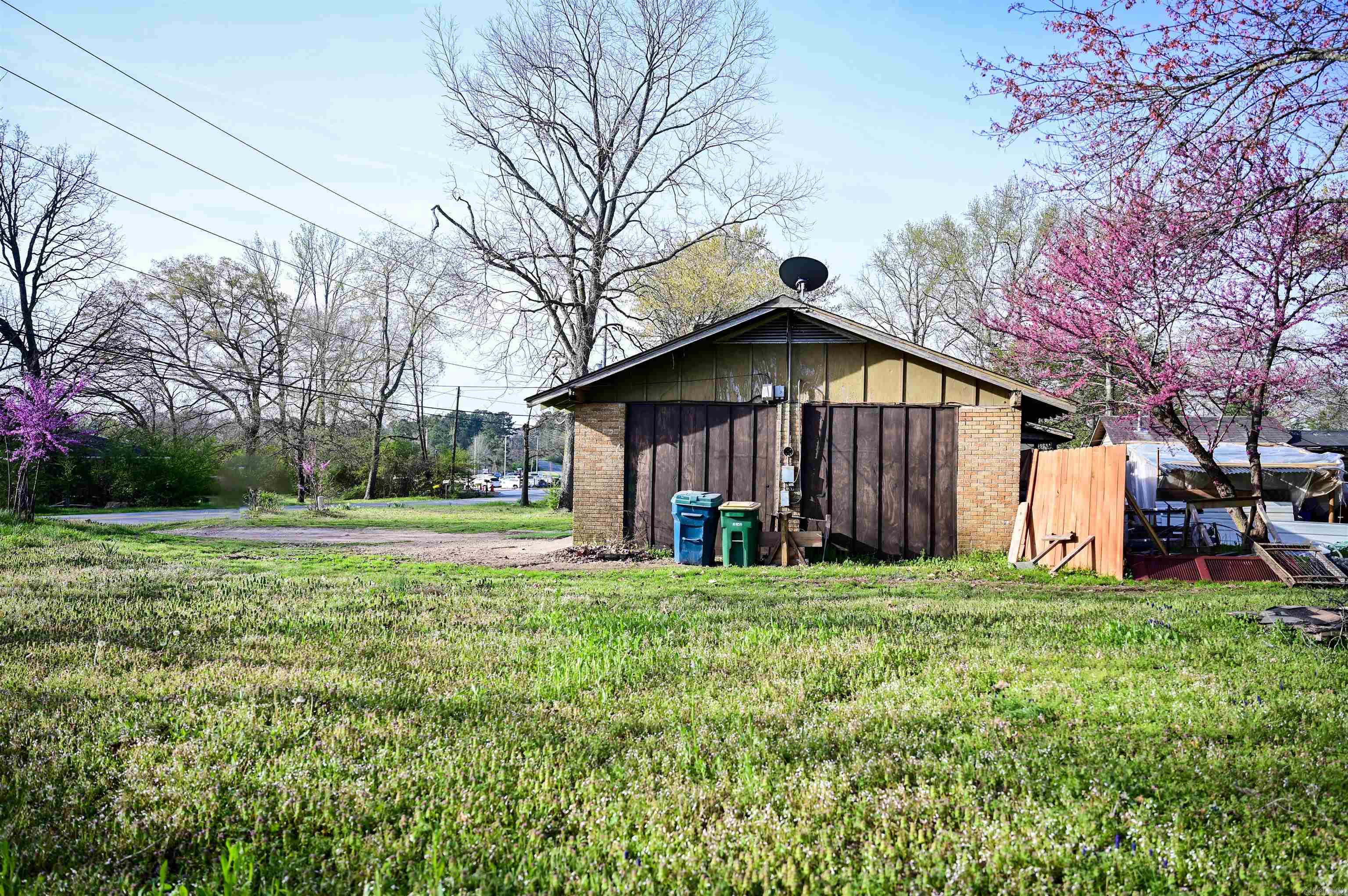 Lawson - Commercial Sale