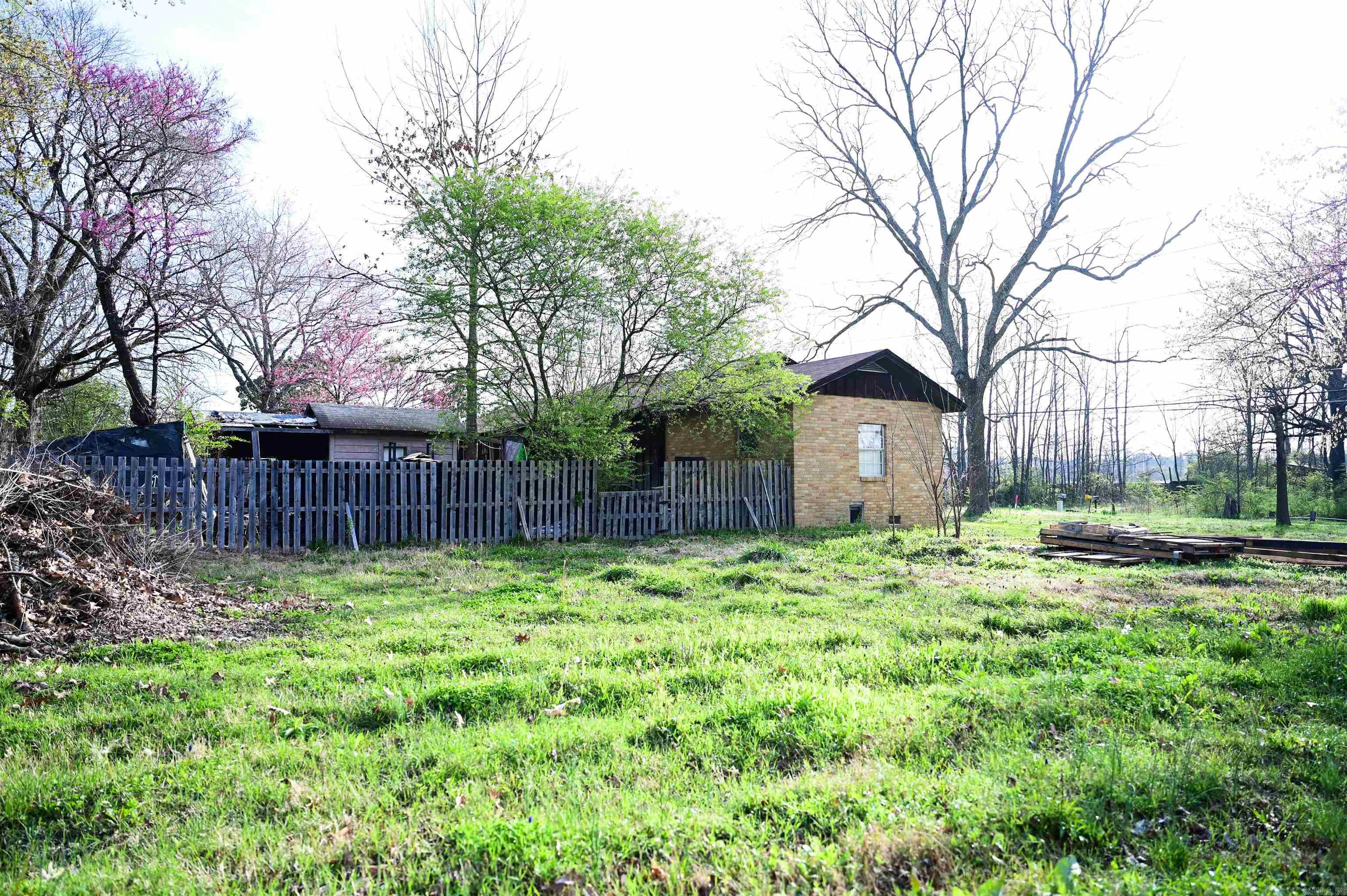 Lawson - Commercial Sale