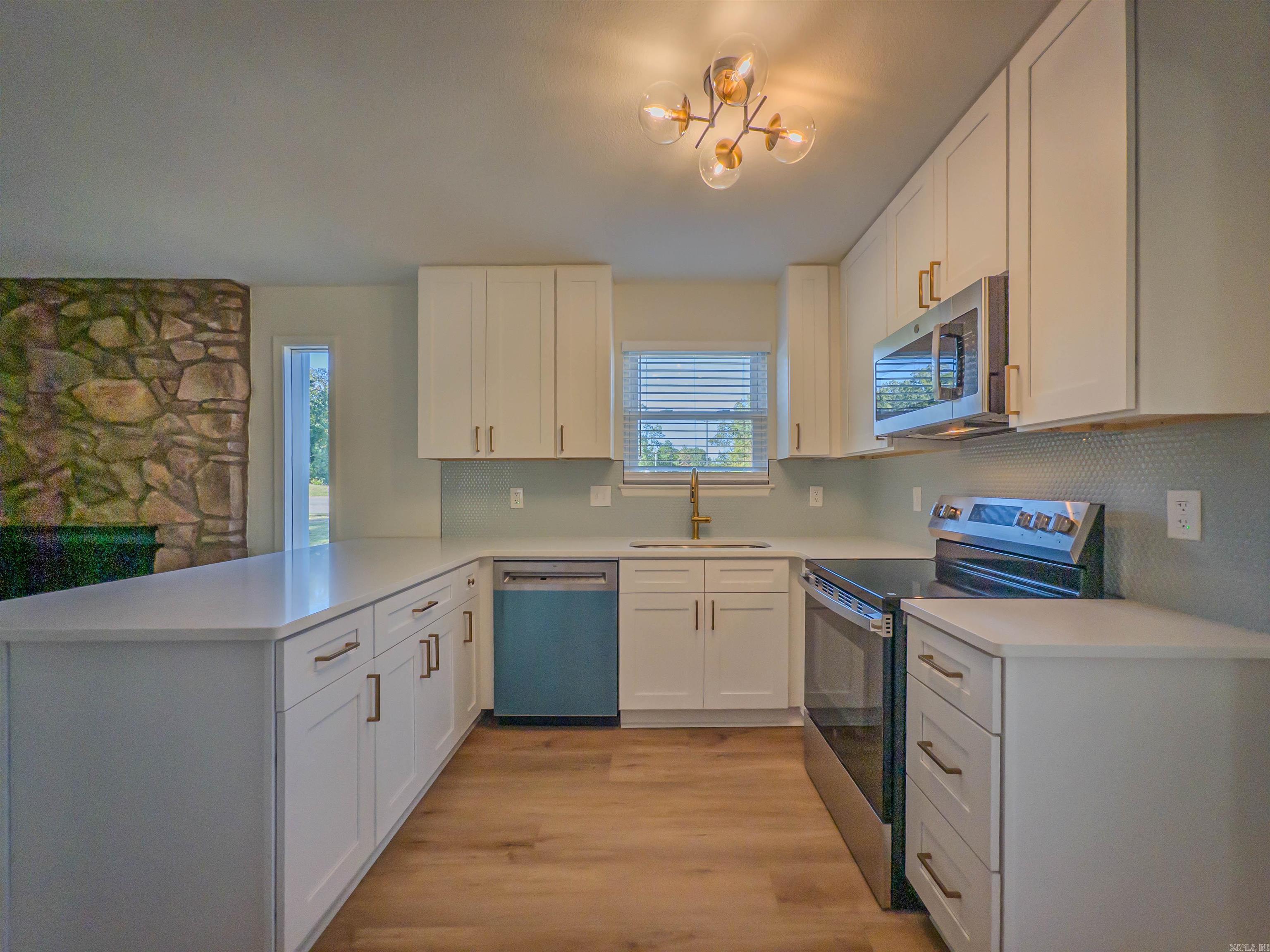 PARKWAY PLACE - Residential