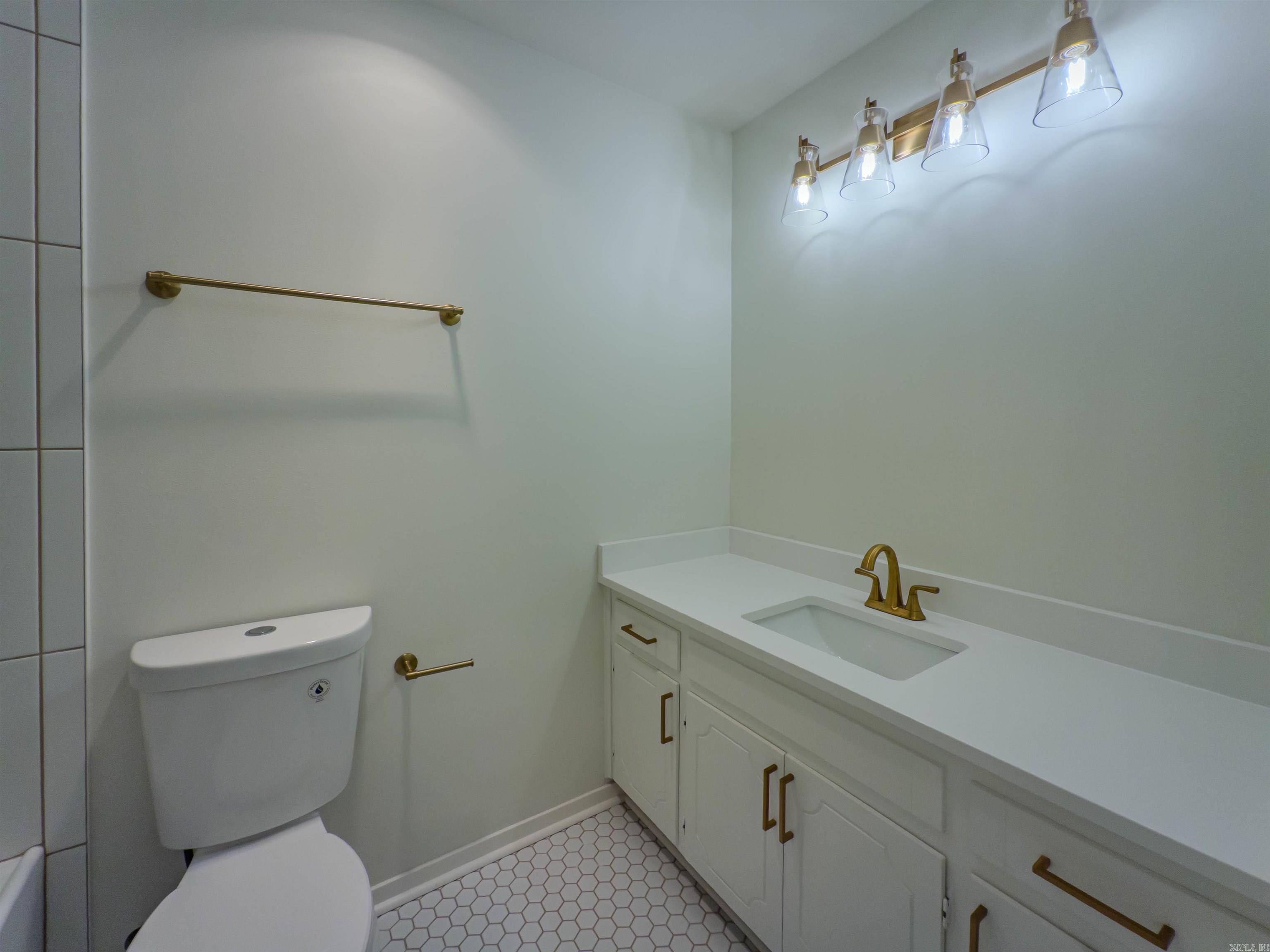 PARKWAY PLACE - Residential