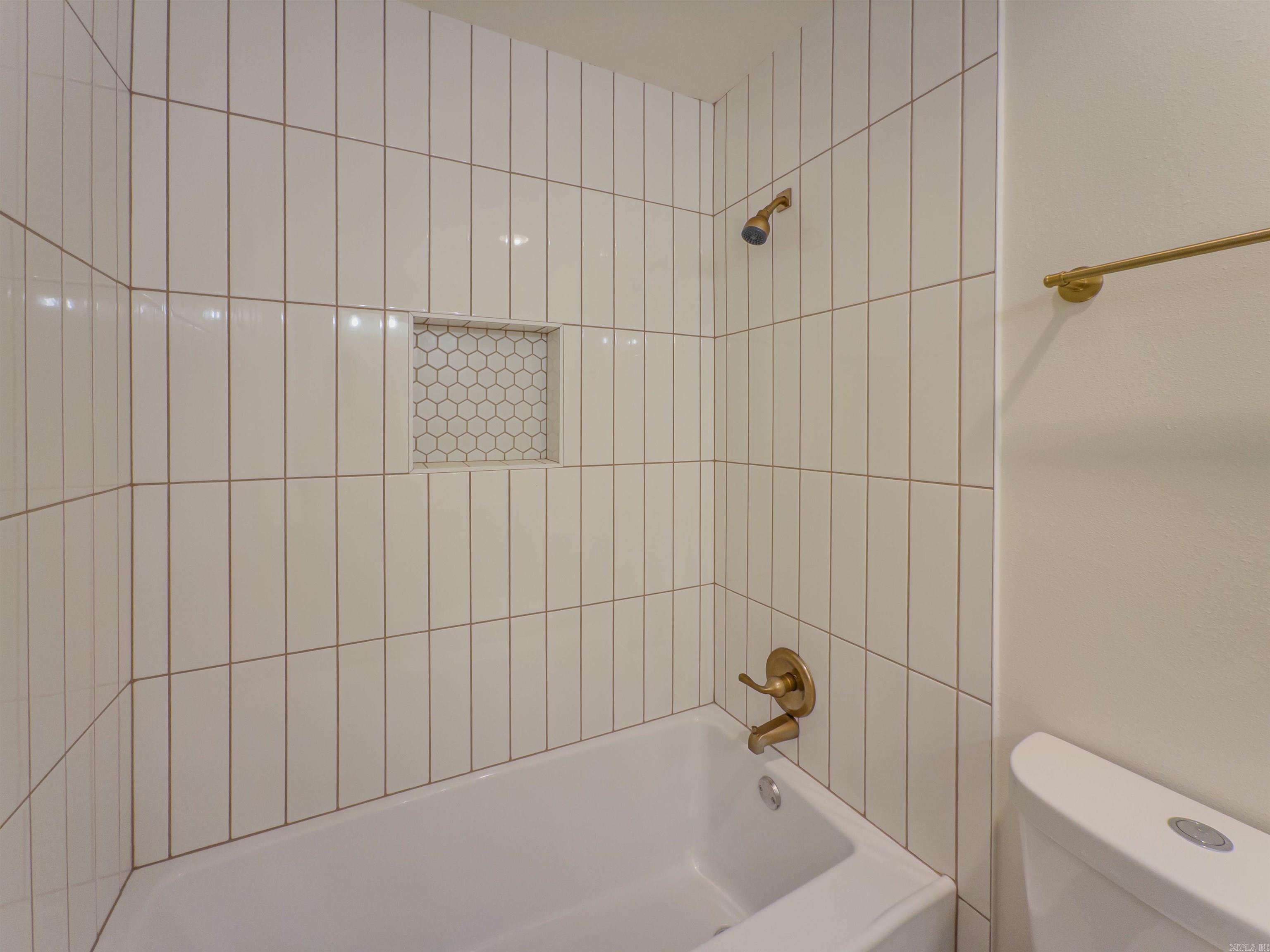 PARKWAY PLACE - Residential