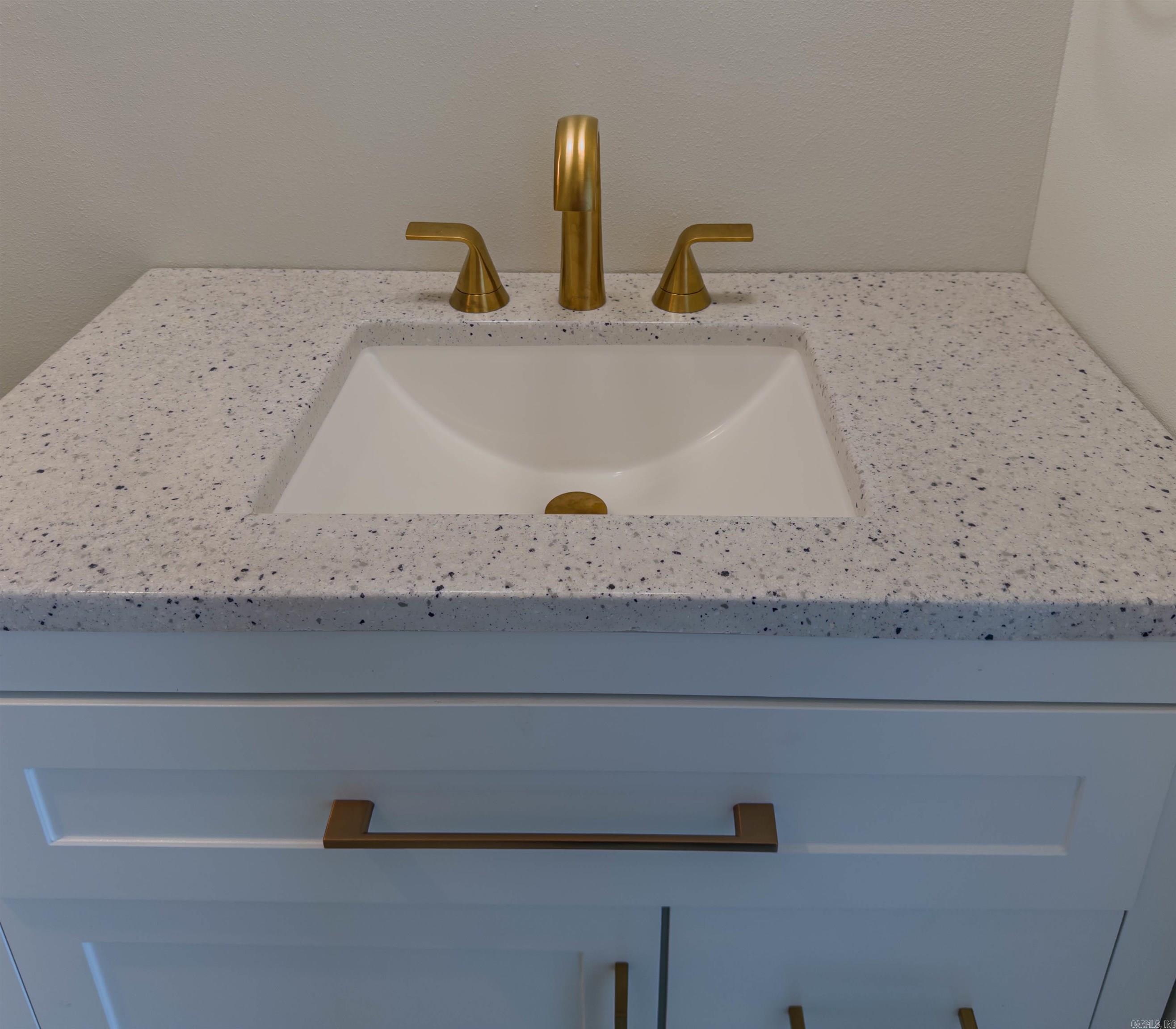 PARKWAY PLACE - Residential