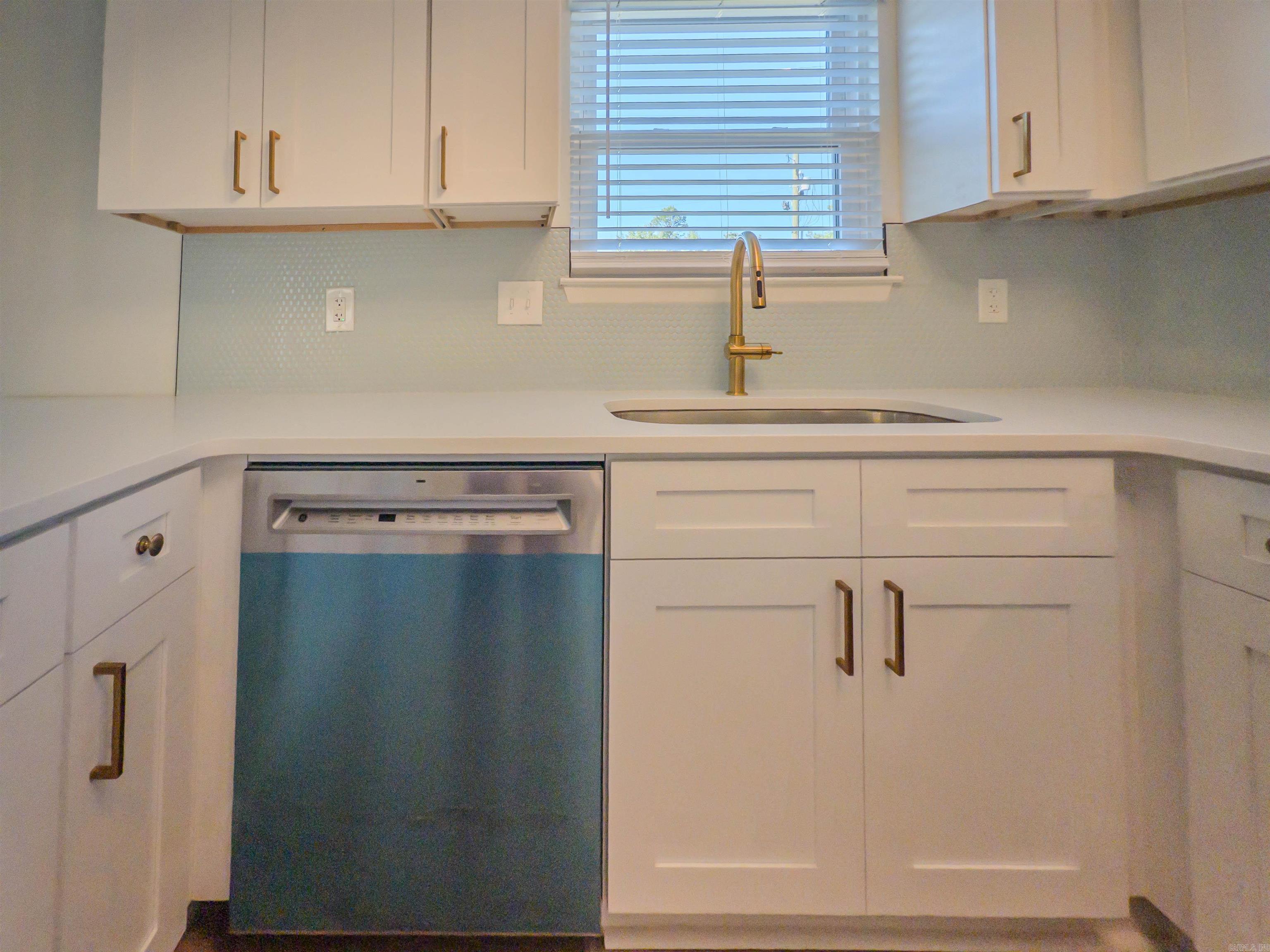 PARKWAY PLACE - Residential