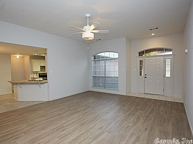 COUNTRY CLUB OF ARK THE - Residential Lease