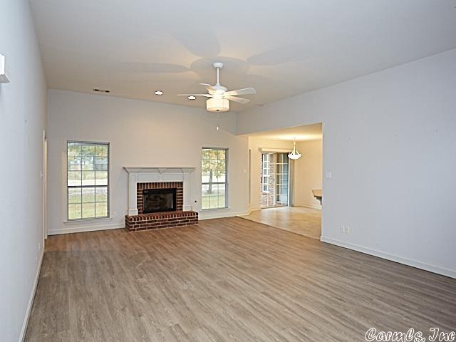 COUNTRY CLUB OF ARK THE - Residential Lease