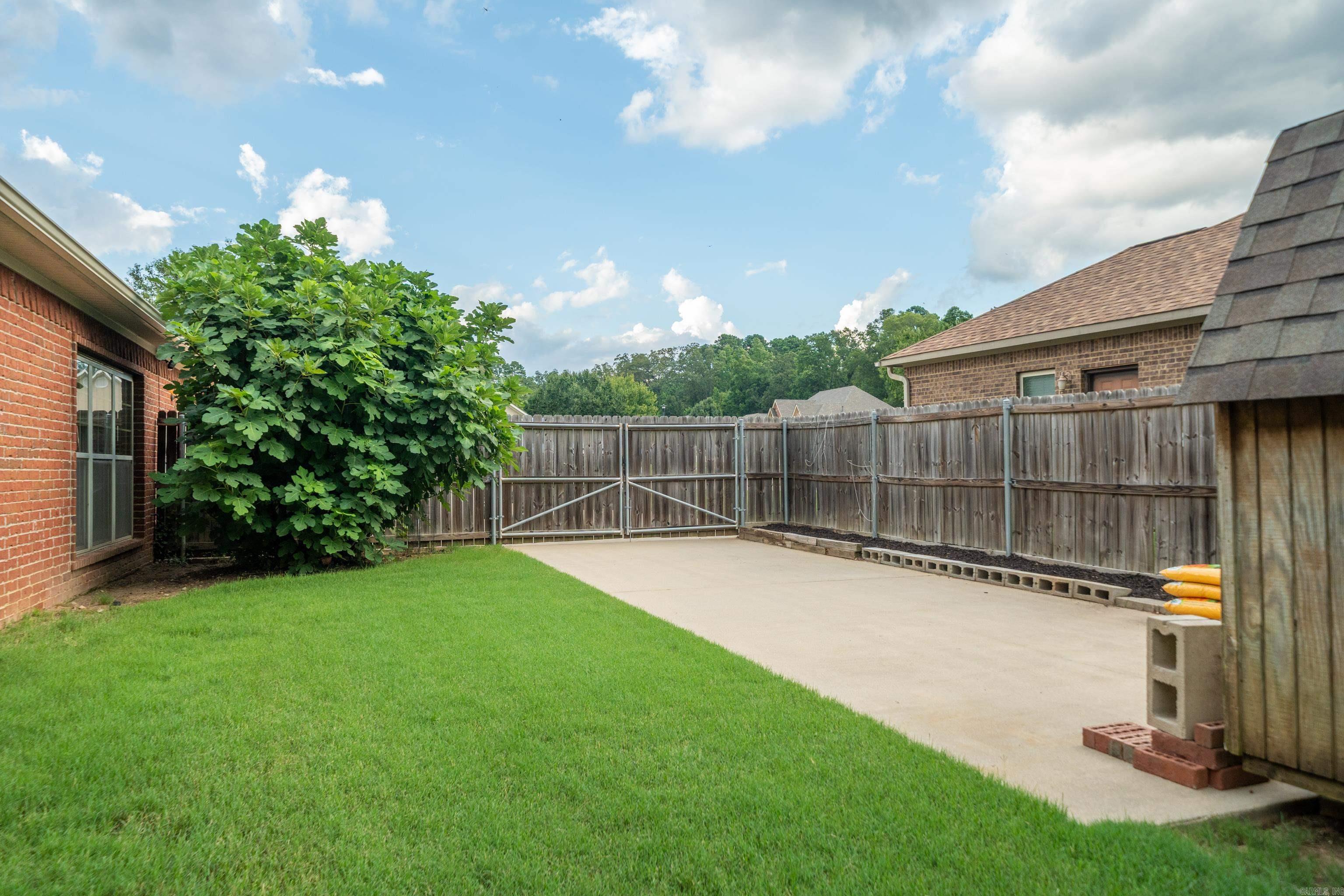 MAPLEWOOD ESTATES - Residential