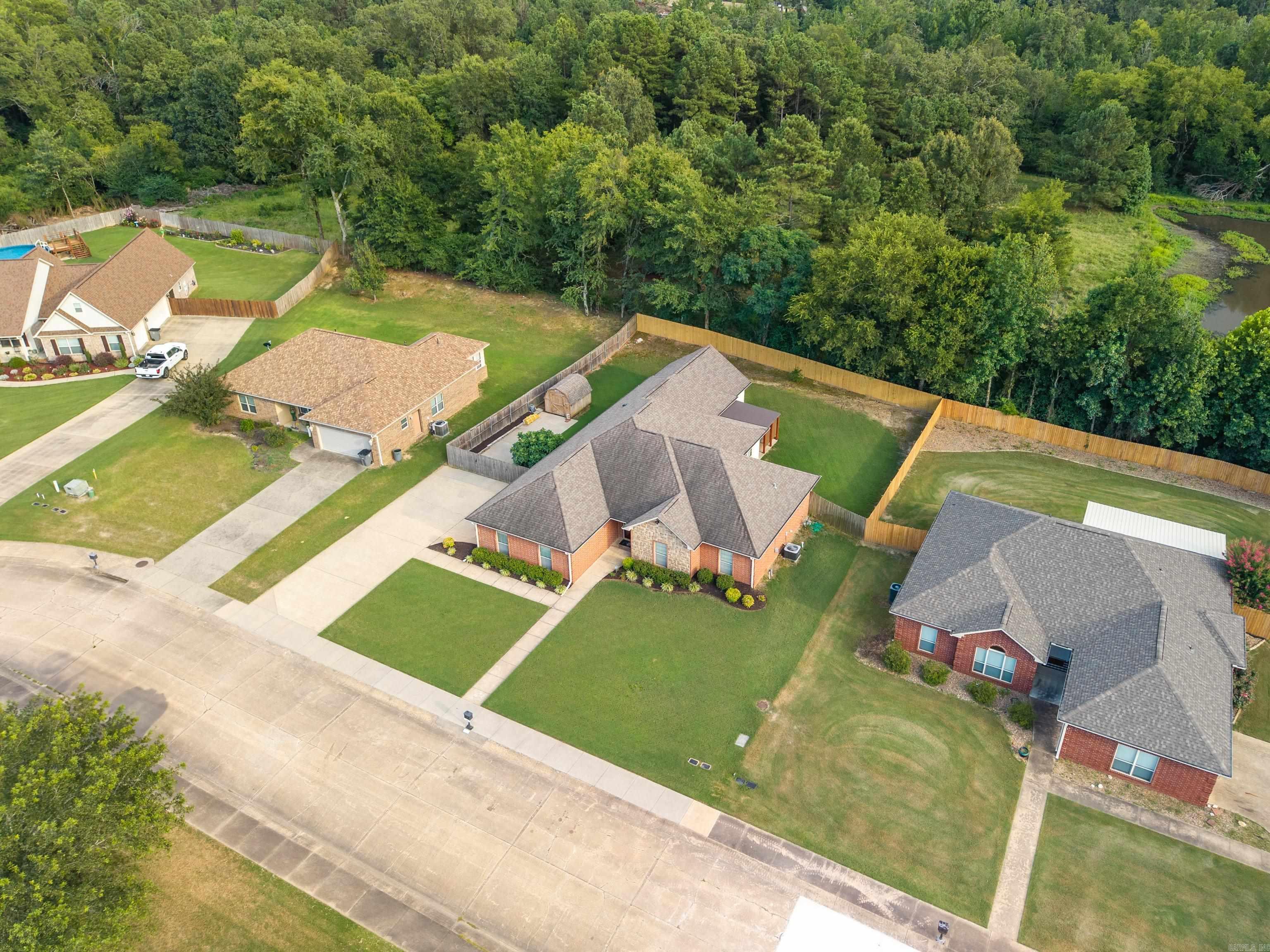 MAPLEWOOD ESTATES - Residential