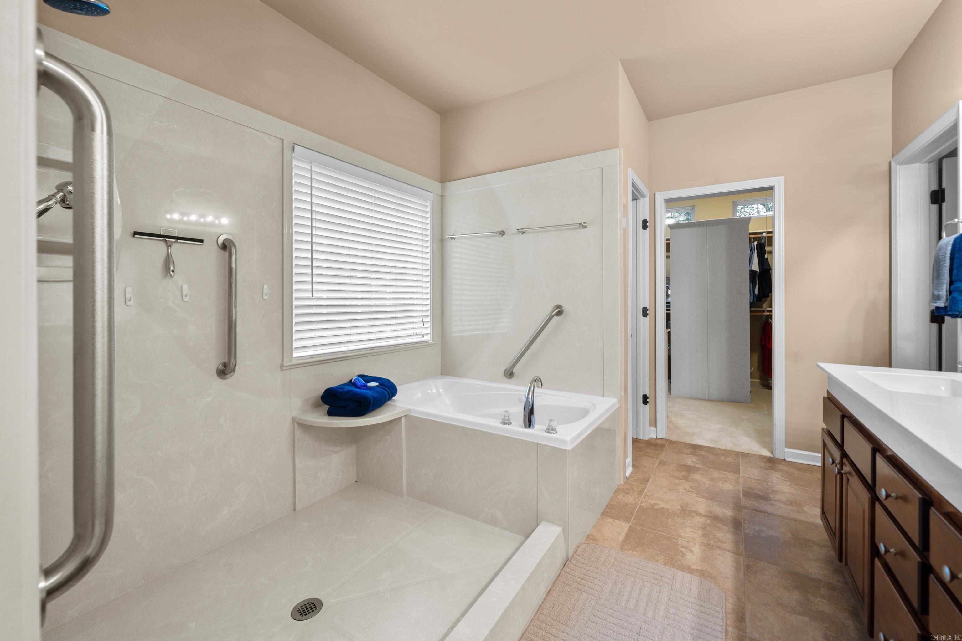 MAPLEWOOD ESTATES - Residential