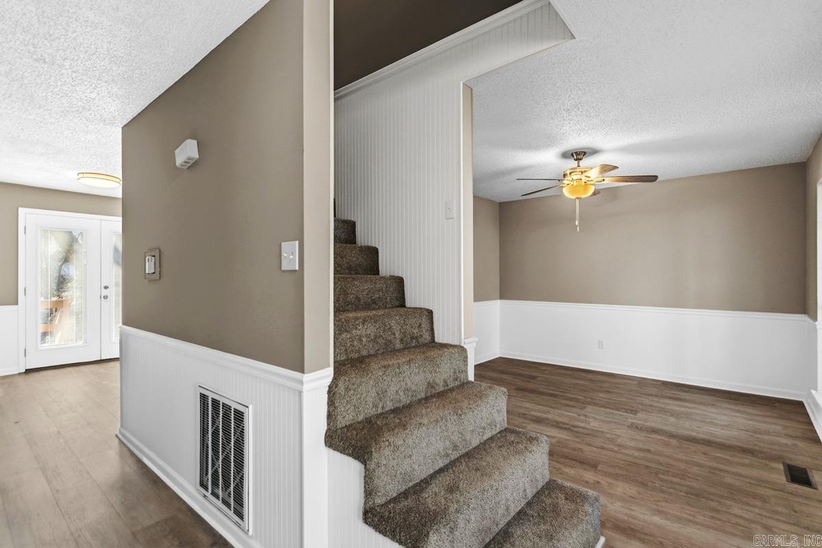 PINE GROVE - Residential