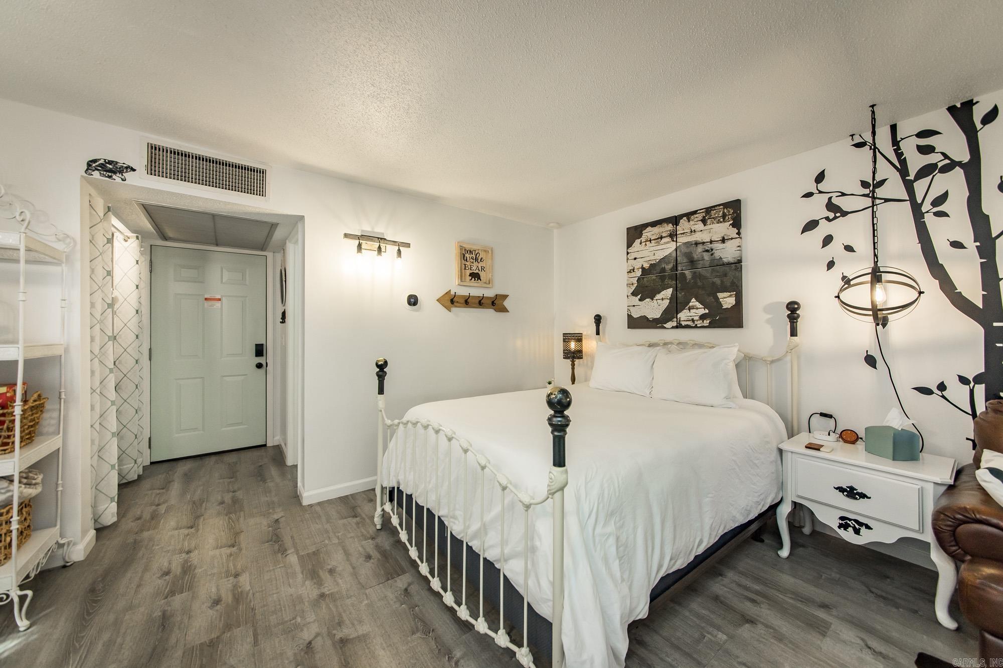 Summerhill Place Condos - Residential