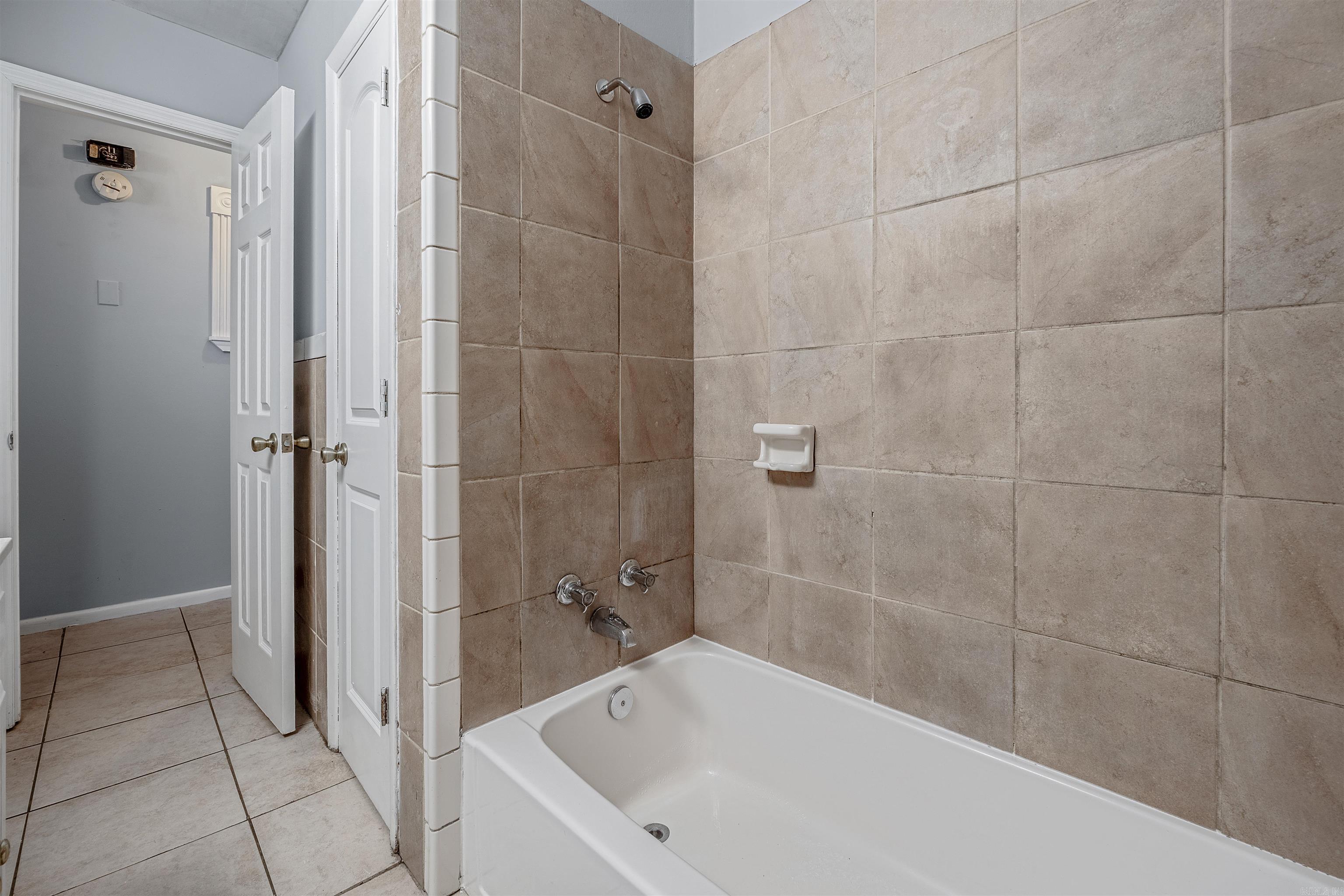 Henrys - Residential Income