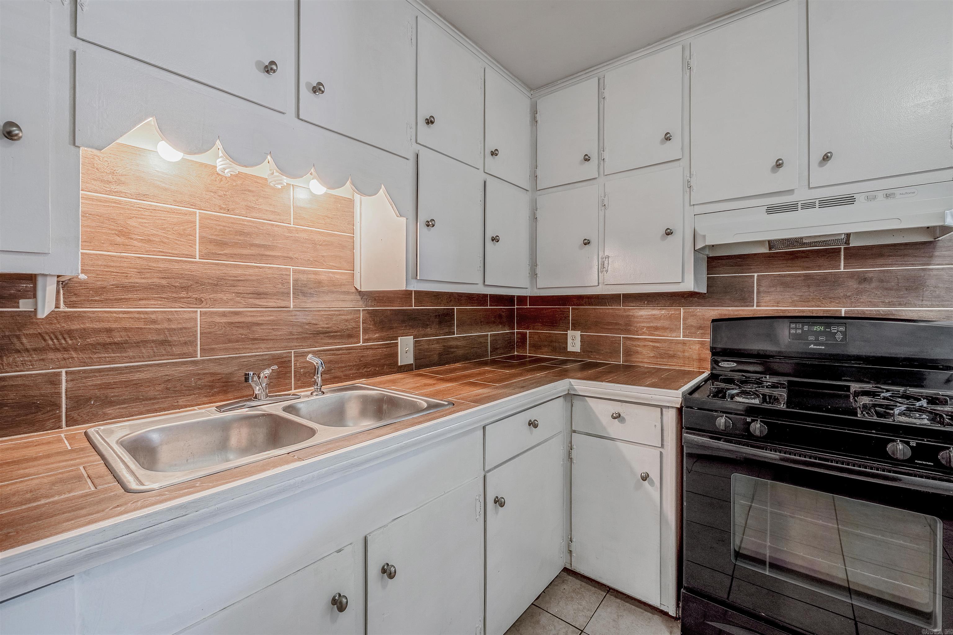 Henrys - Residential Income