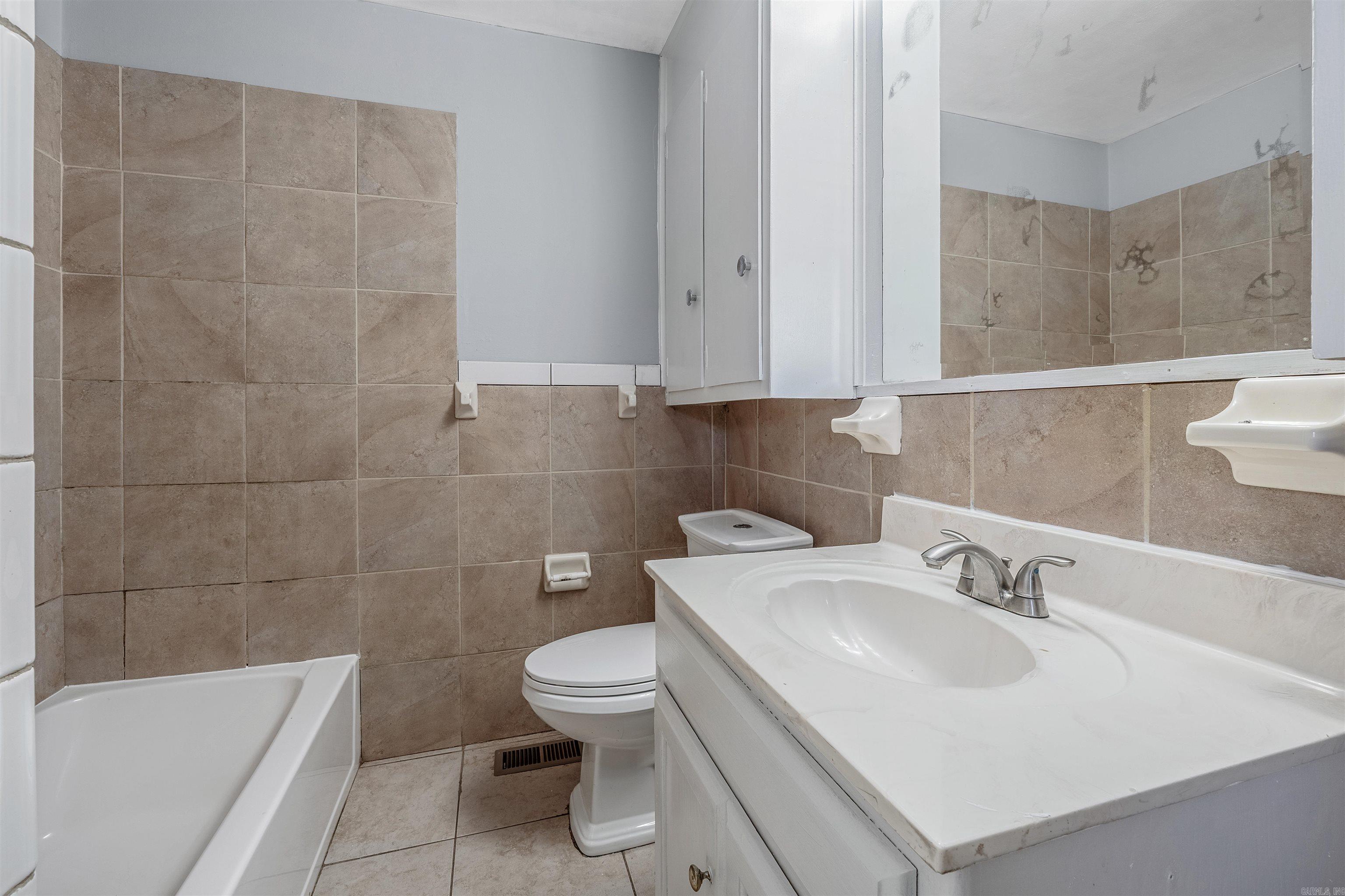 Henrys - Residential Income