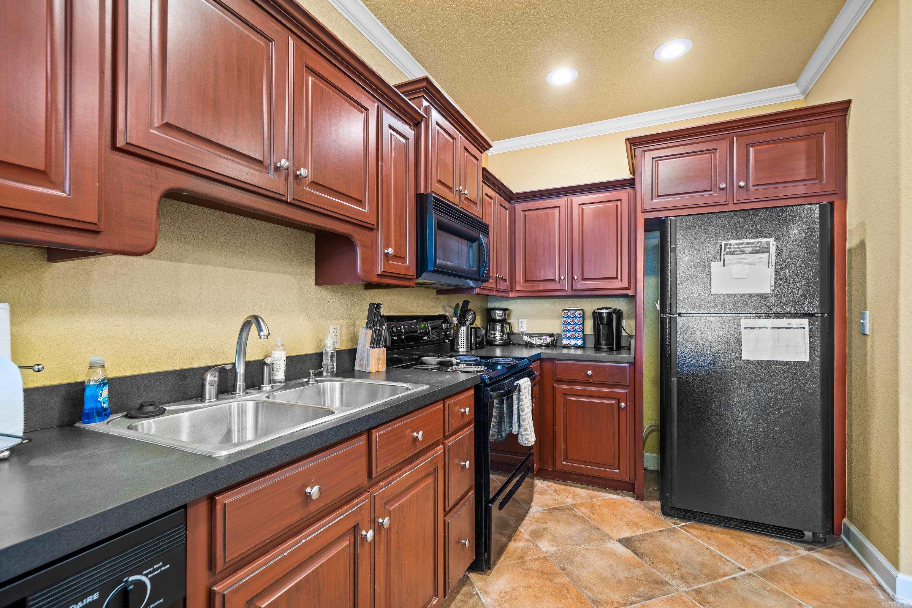 VISTA VILLAS at SUNBAY HPR - Residential