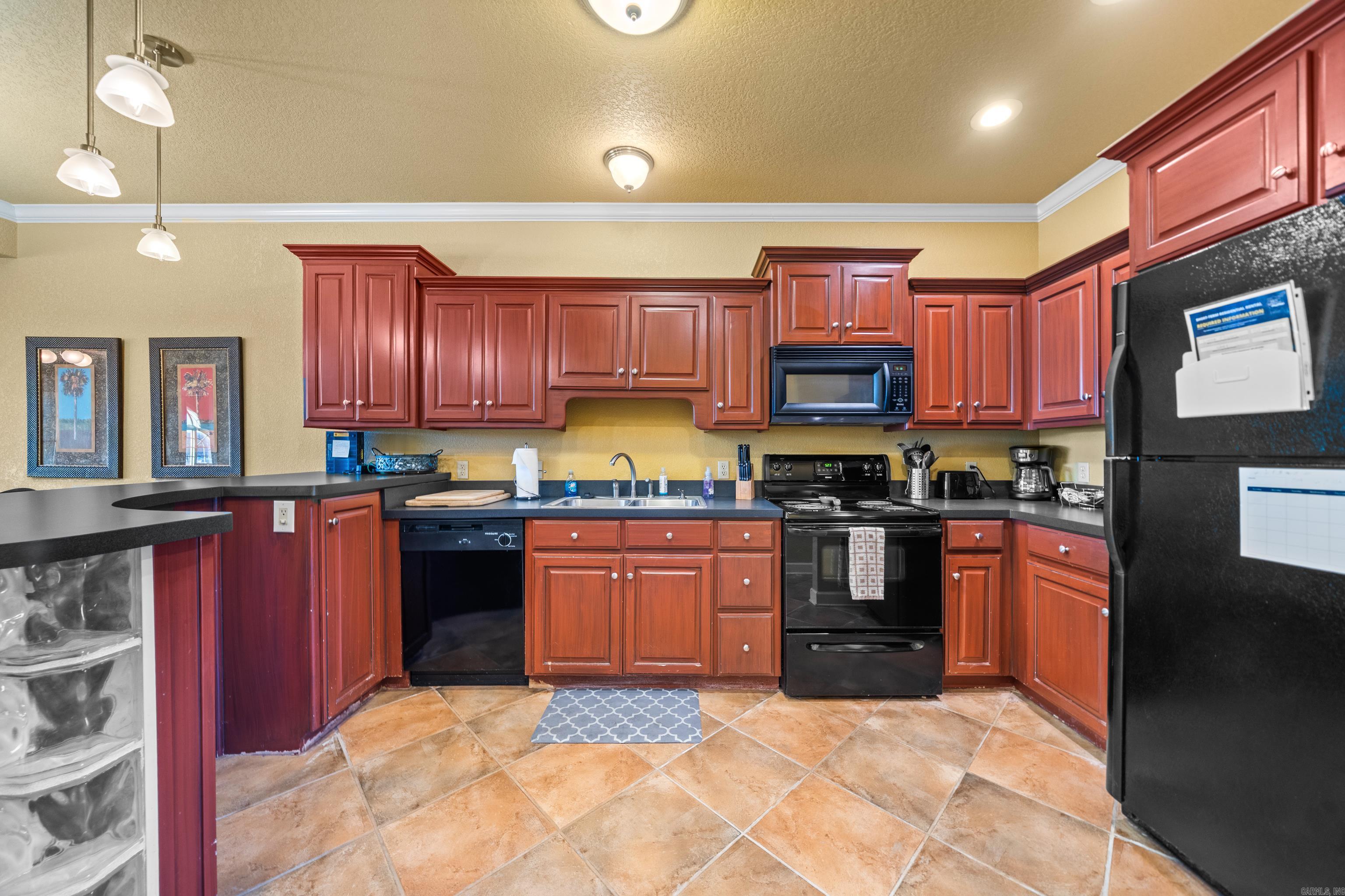 VISTA VILLAS at SUNBAY HPR - Residential