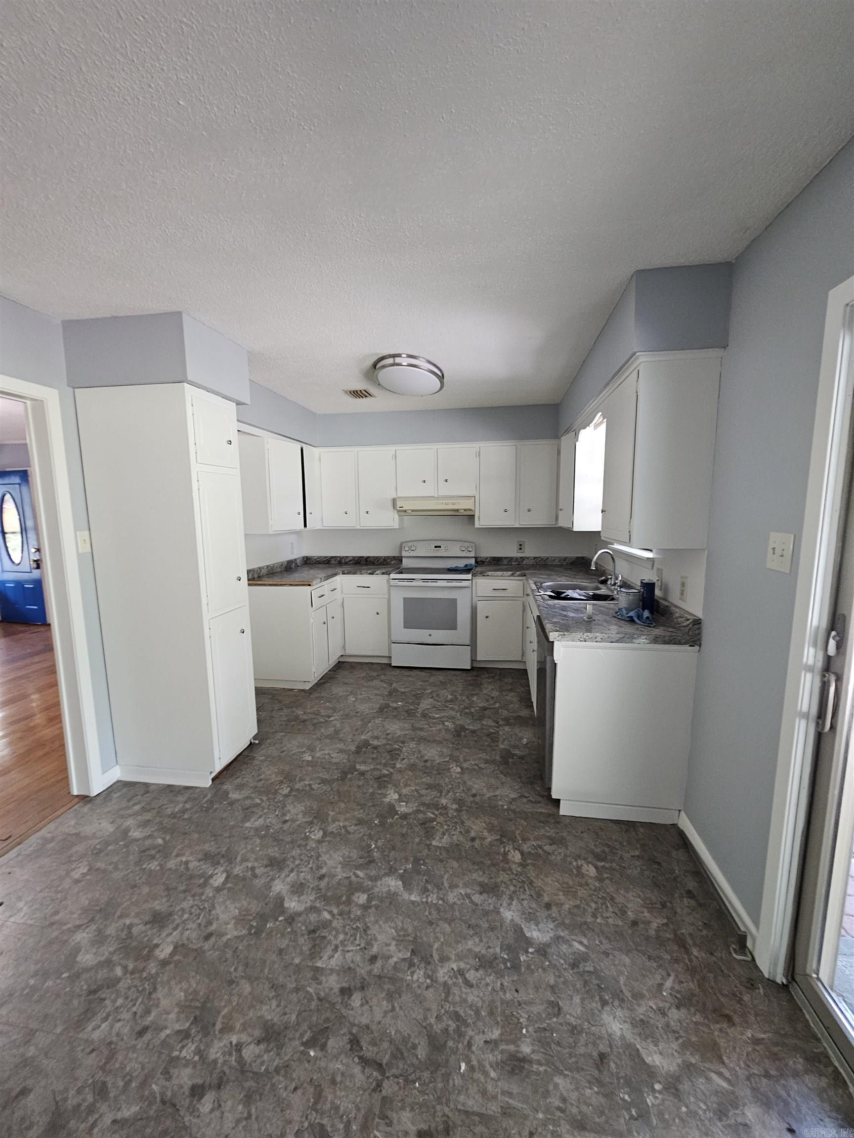 Not in Subdivision - Residential Lease