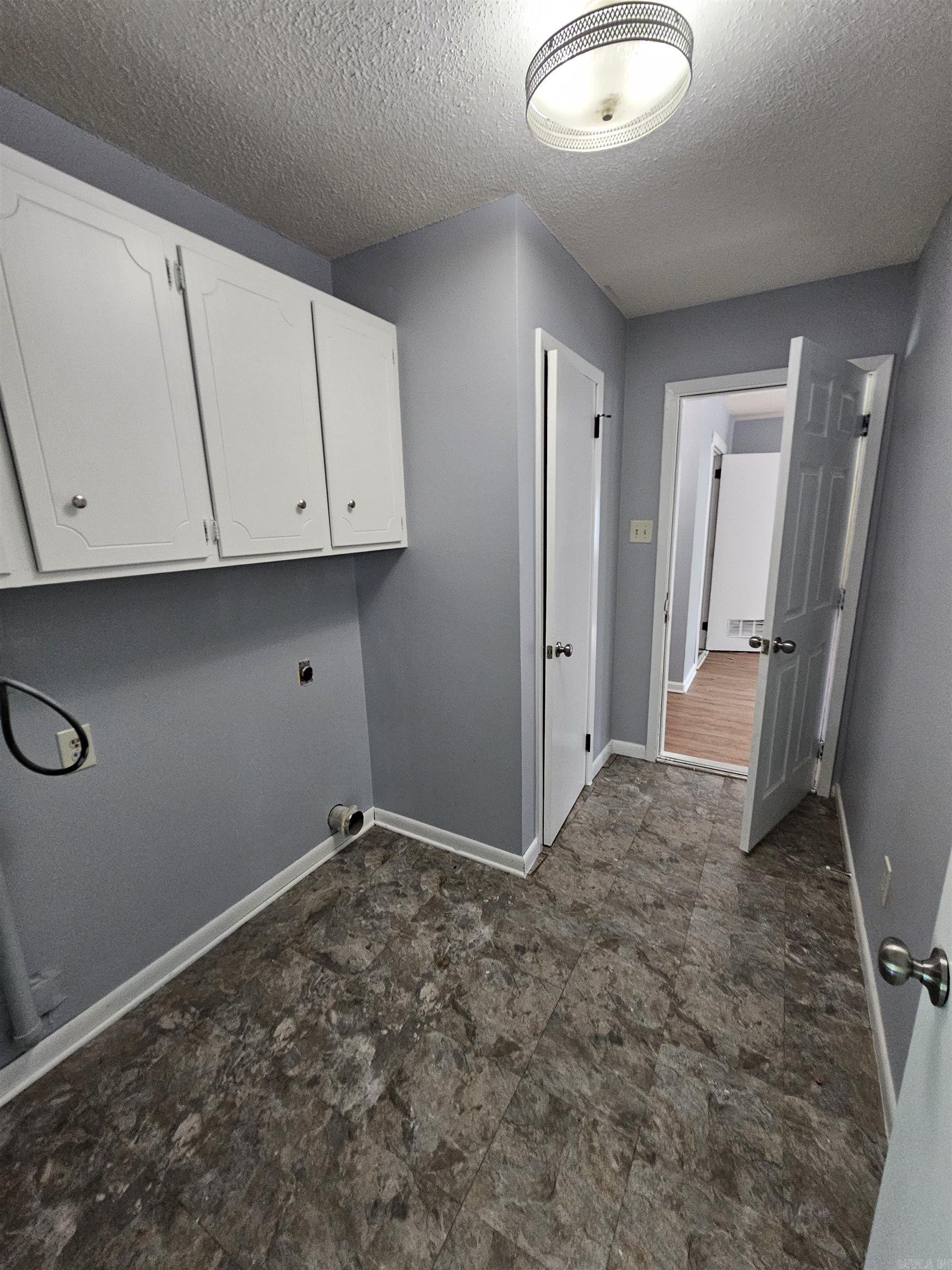 Not in Subdivision - Residential Lease