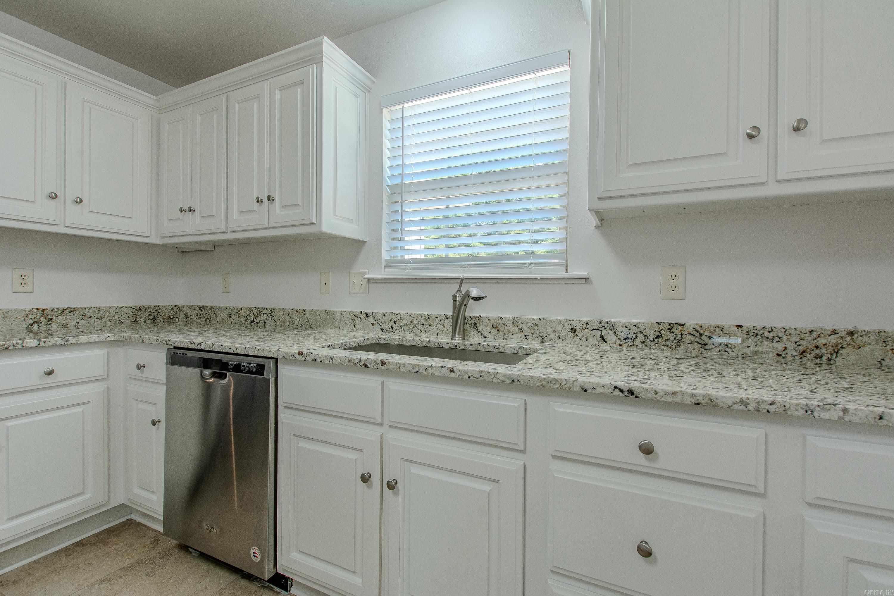 CARRIAGE COURT L - Residential