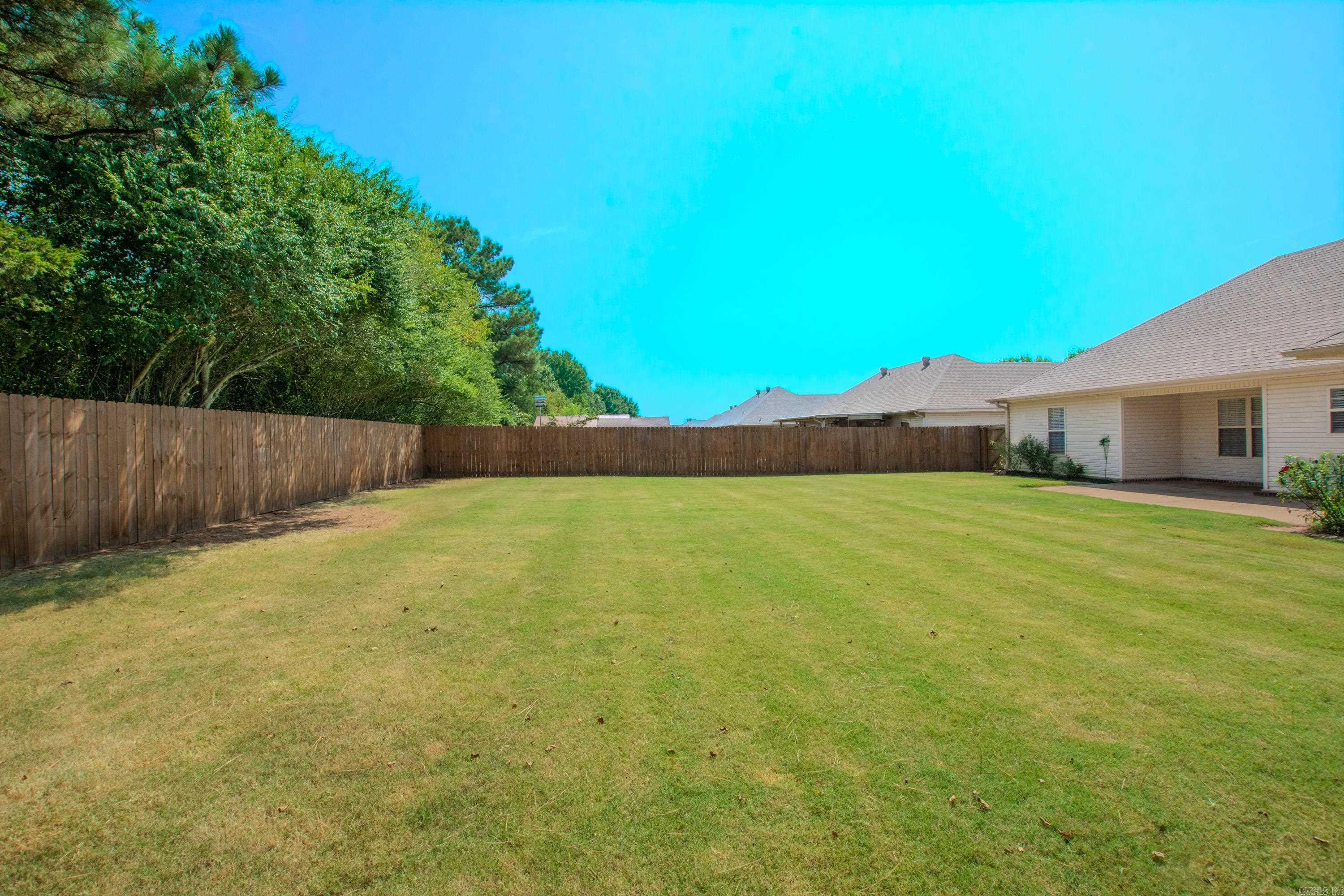 CARRIAGE COURT L - Residential