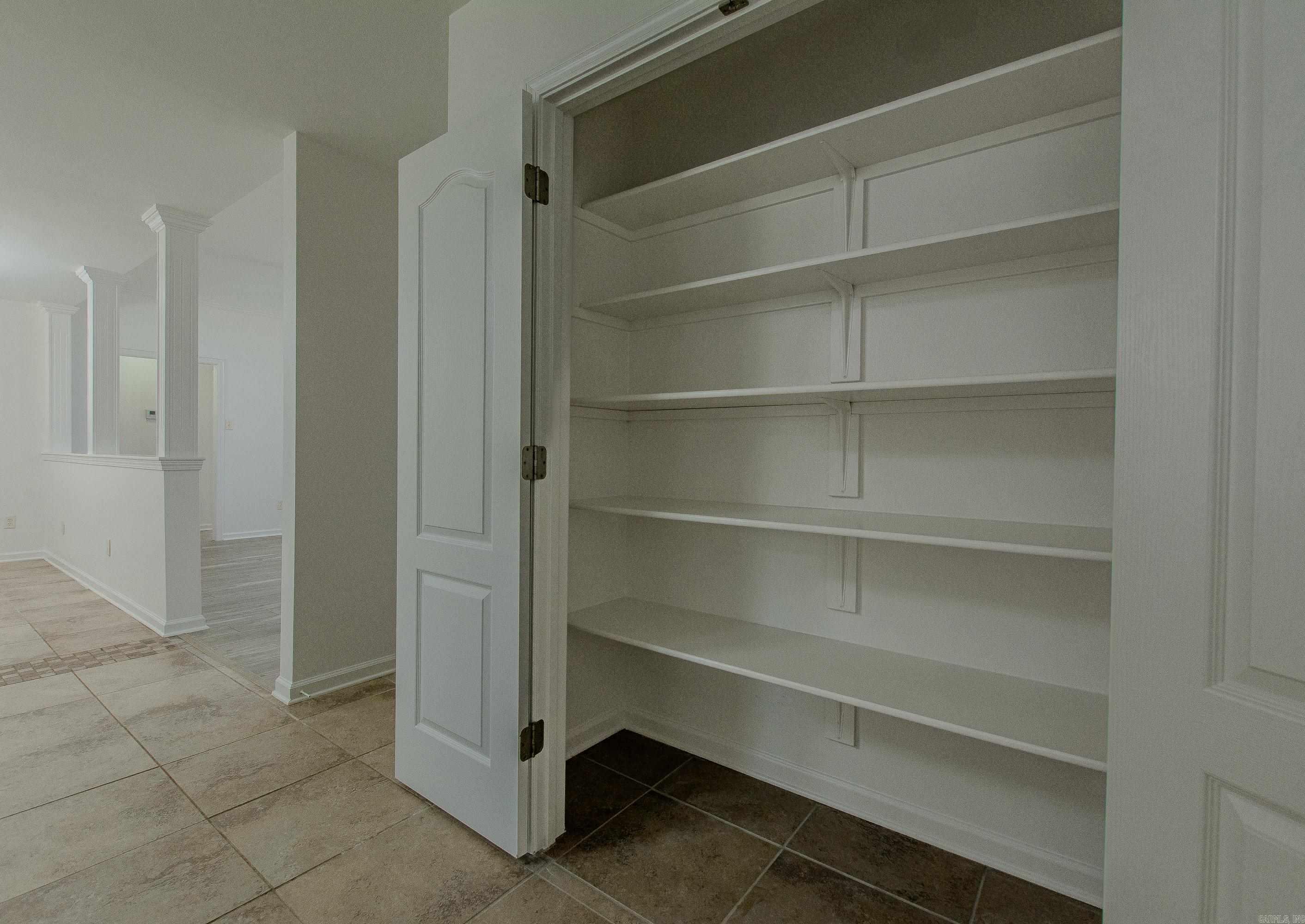 CARRIAGE COURT L - Residential