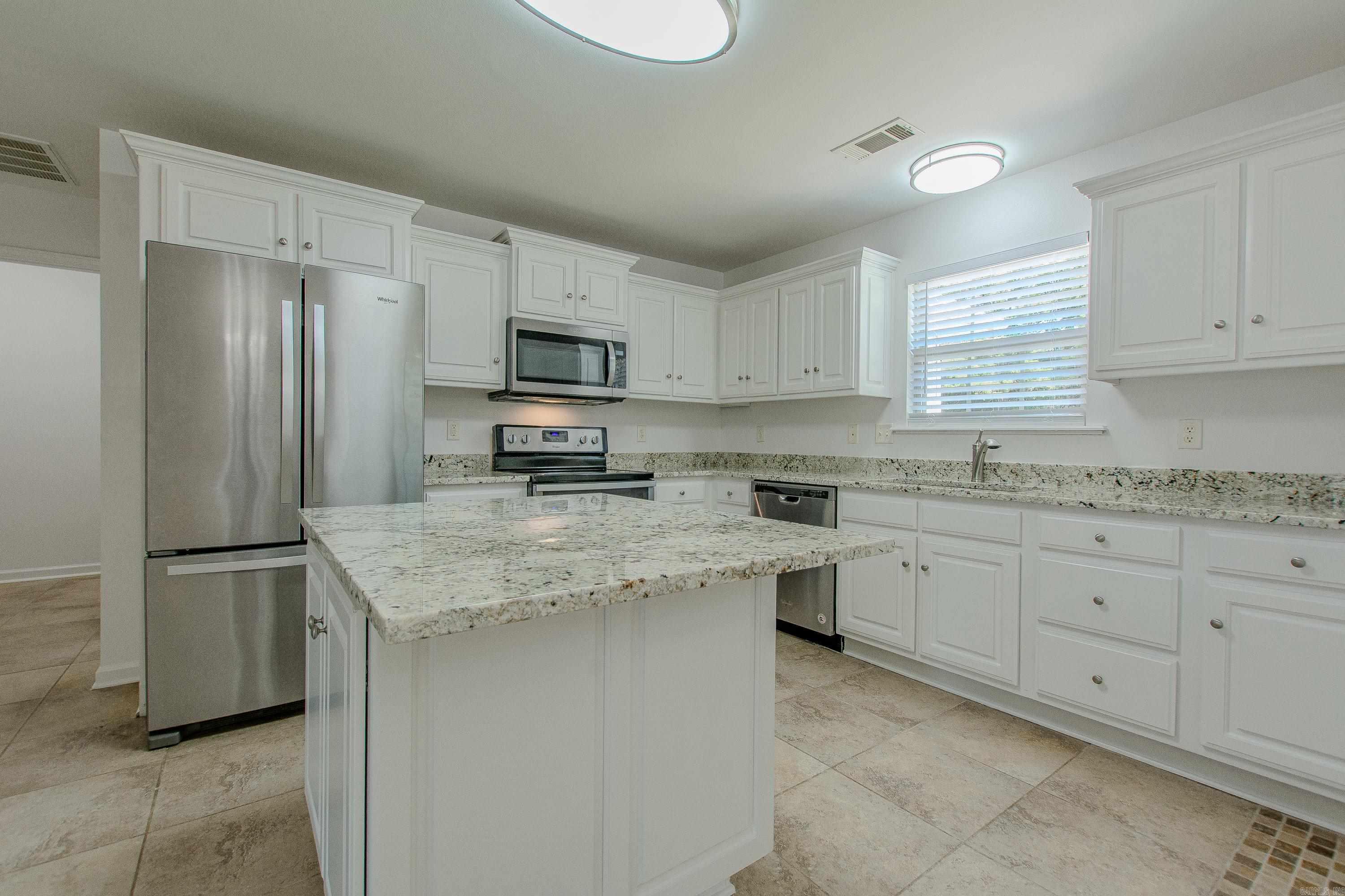 CARRIAGE COURT L - Residential