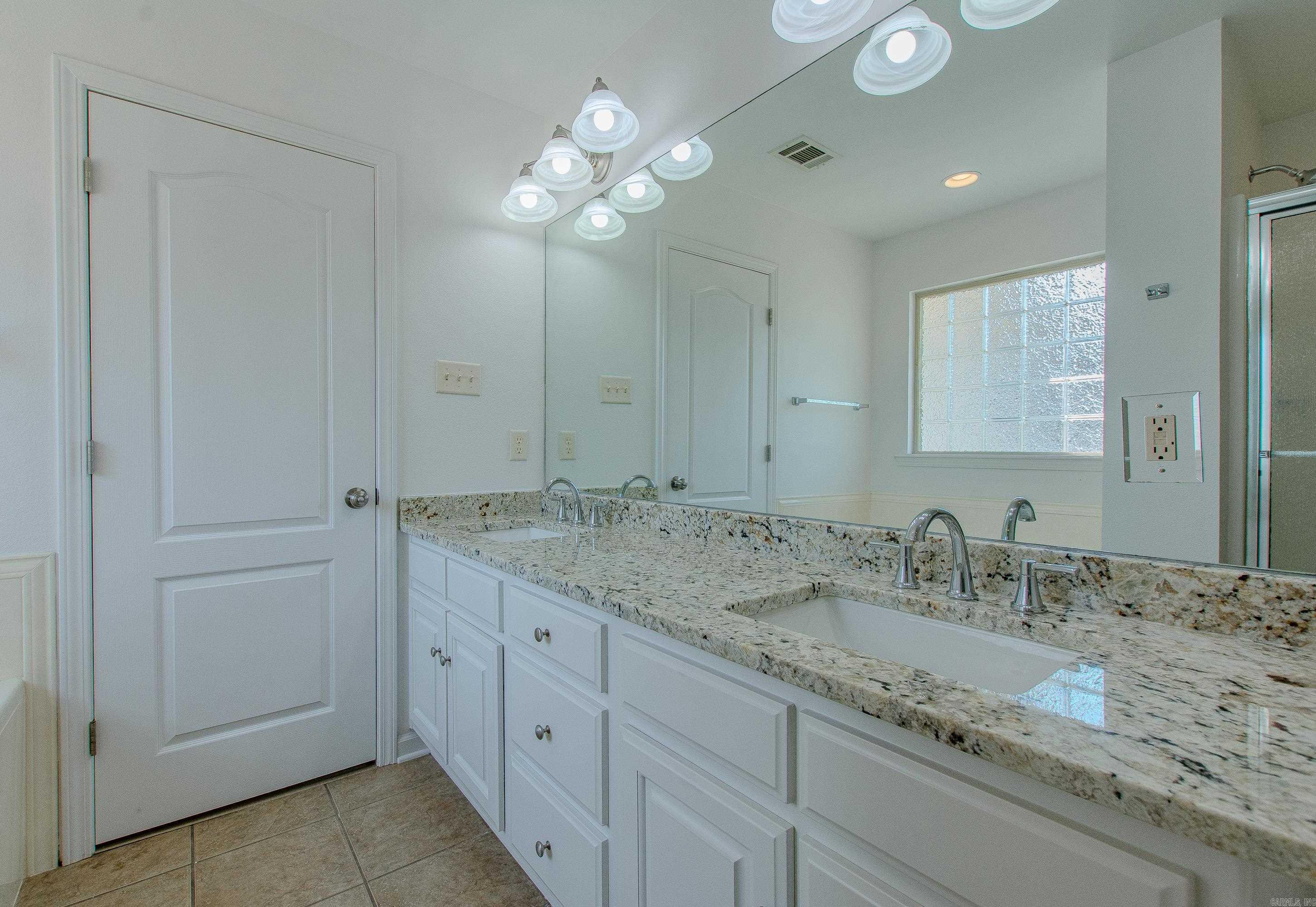 CARRIAGE COURT L - Residential